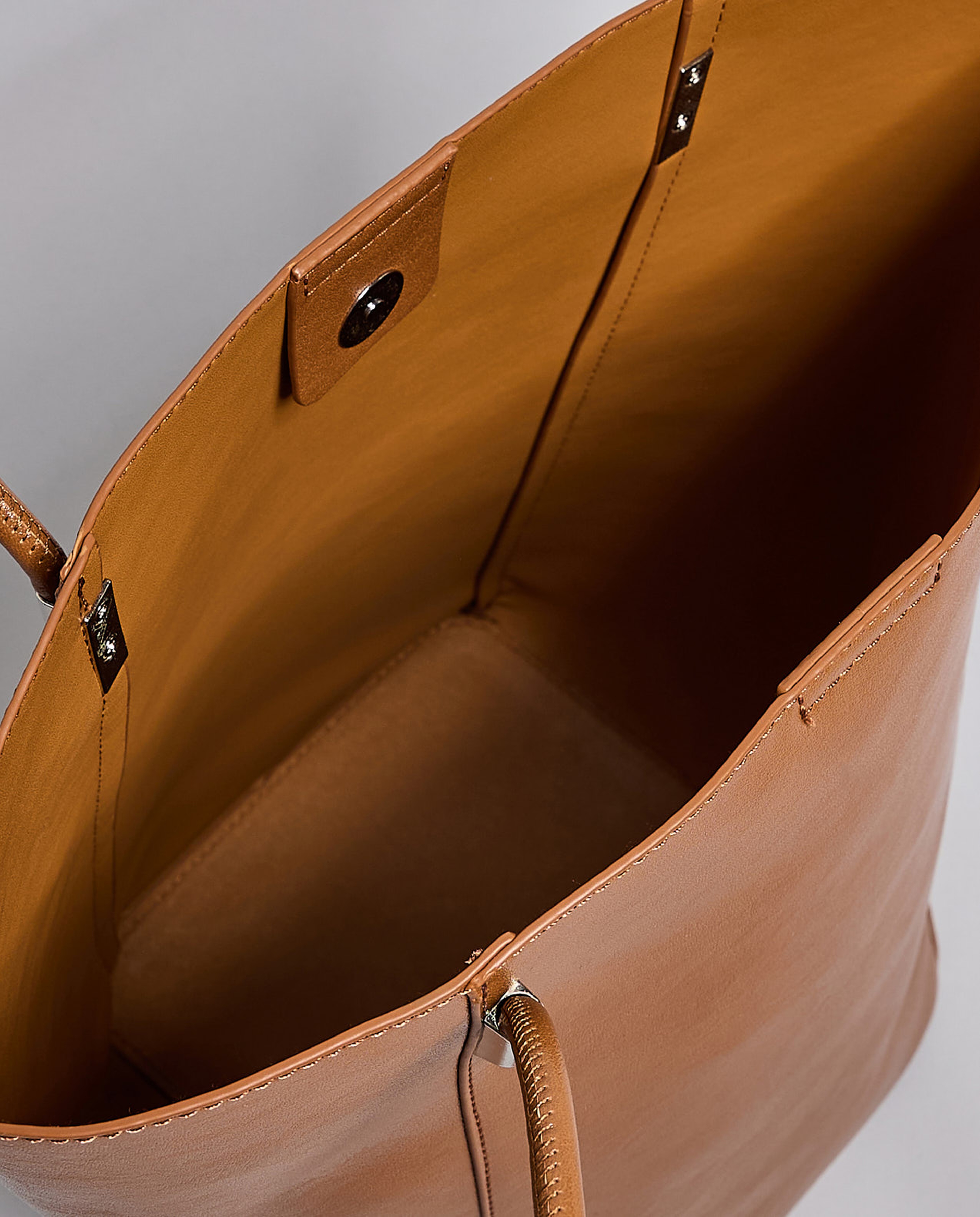 Textured Shoulder Bag with Drawstring Pouch