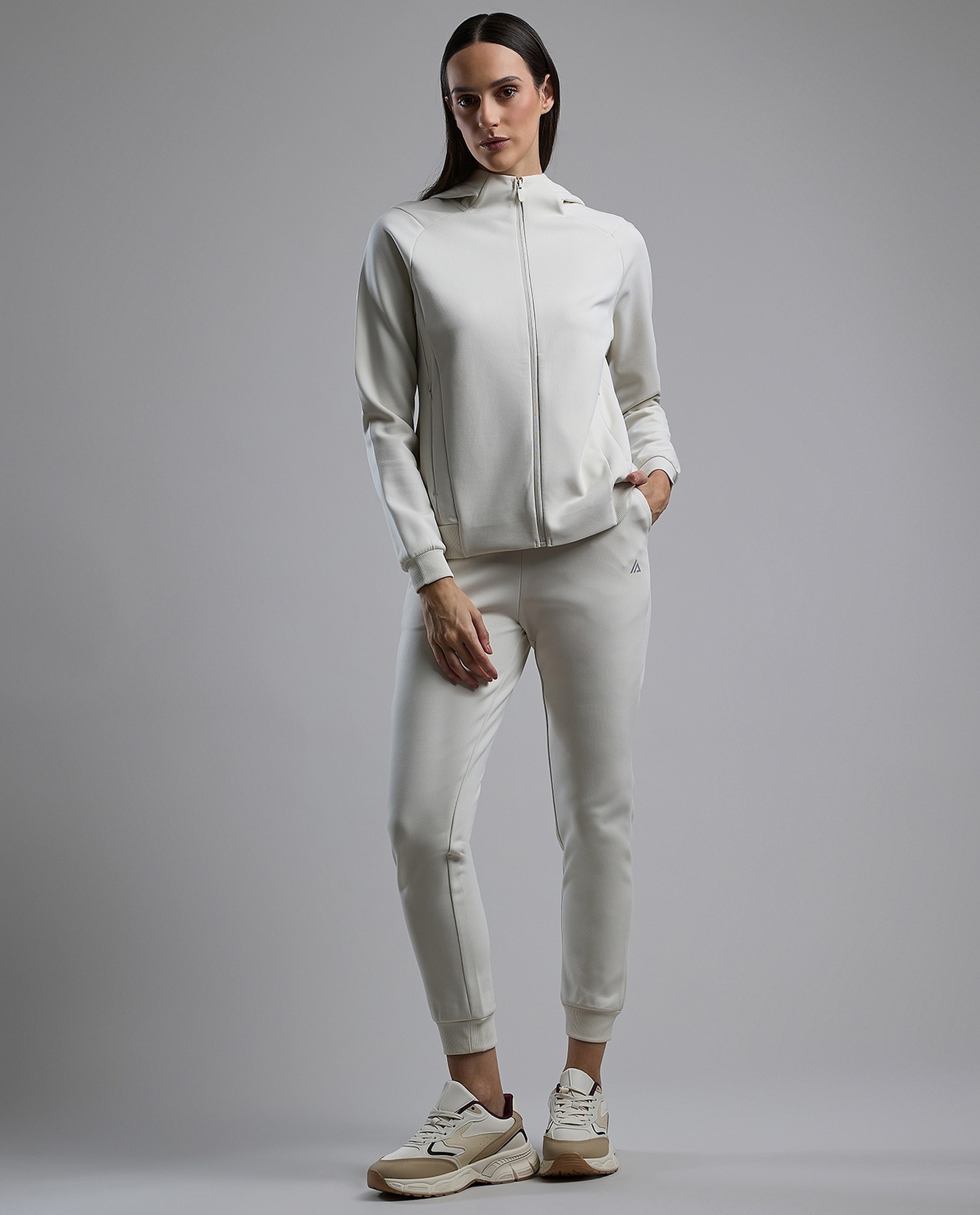 Solid Active Jacket with Zipper Closure