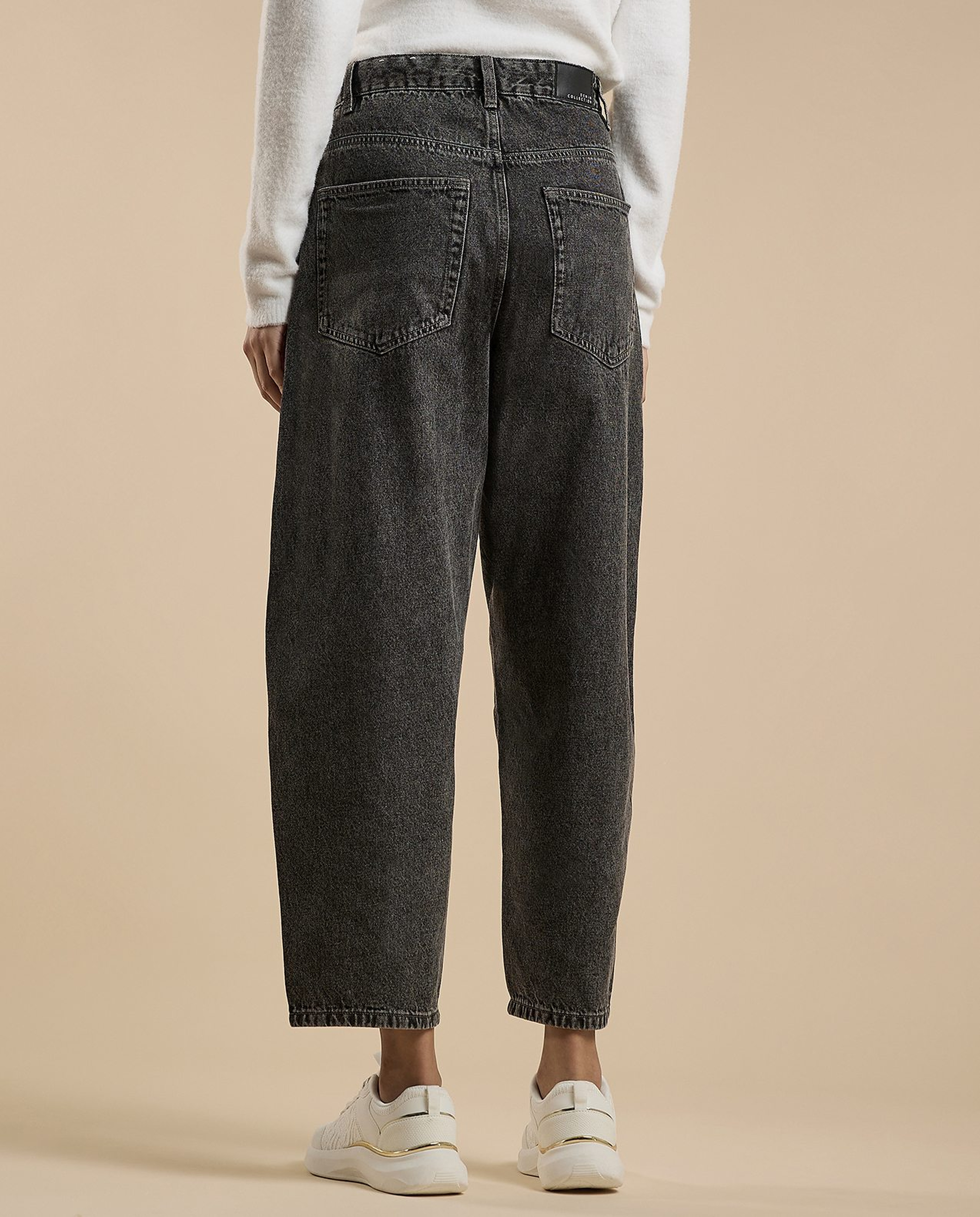 Washed Pleated Jeans with Button Closure