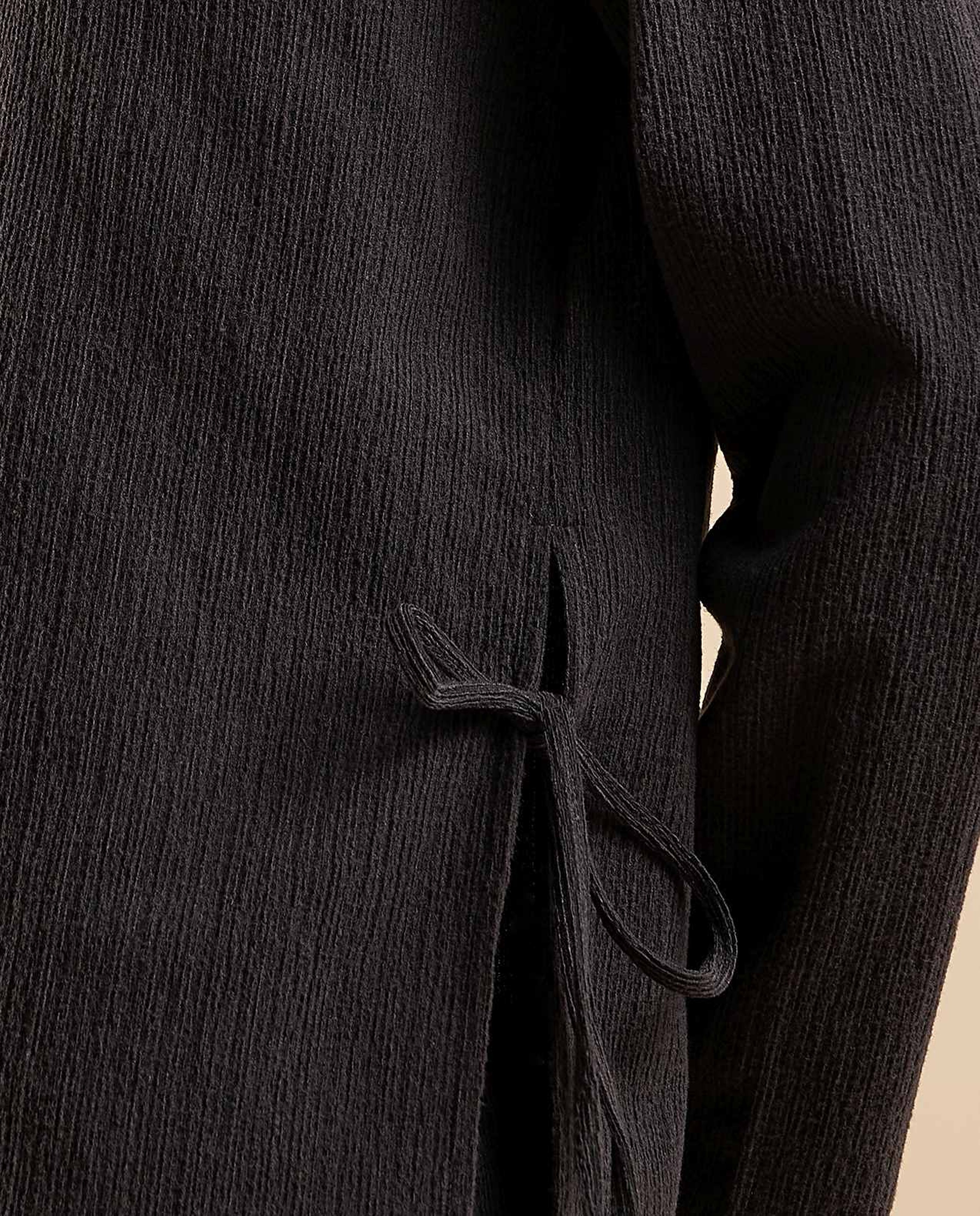 Textured Top with Crew Neck and Long Sleeves