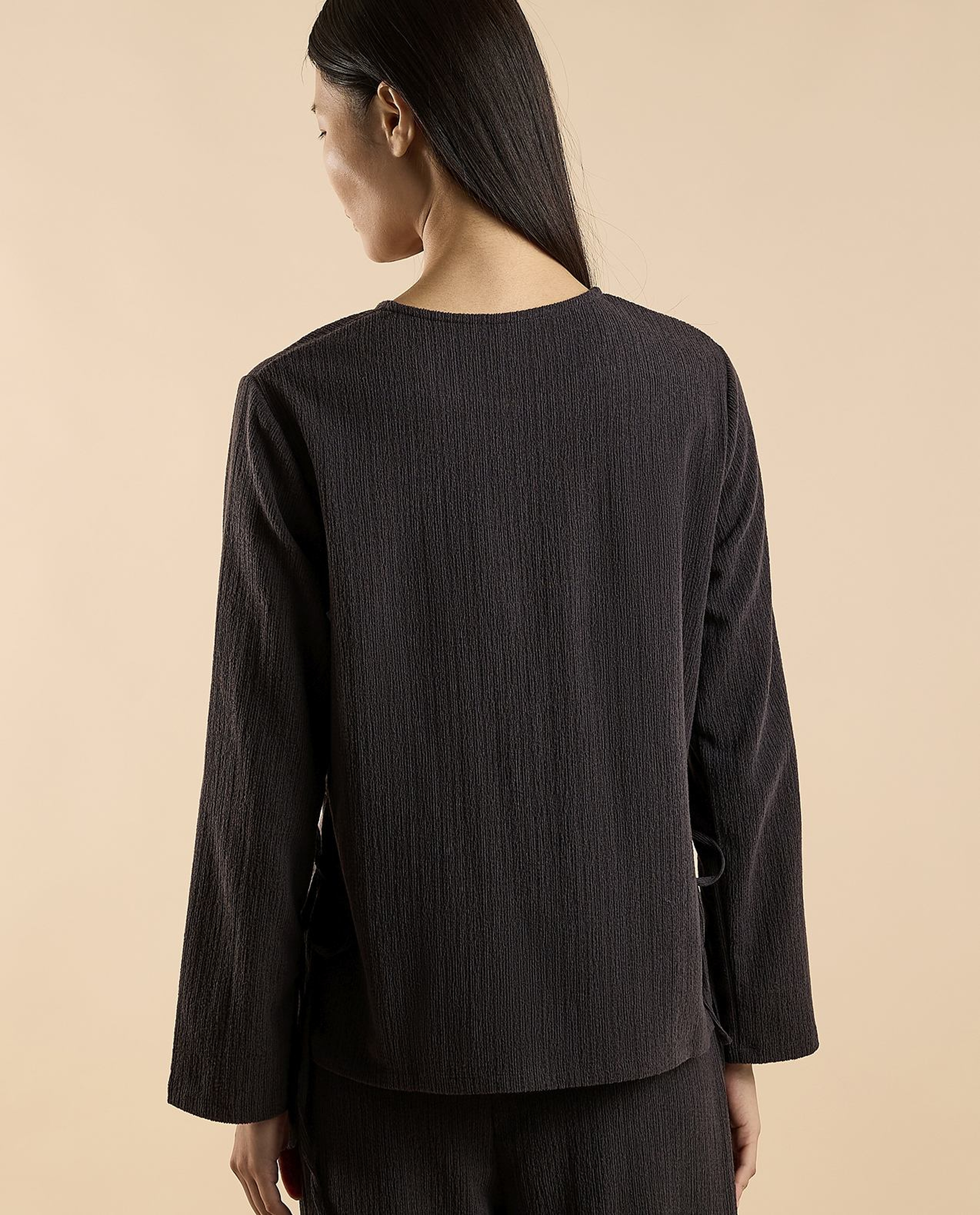 Textured Top with Crew Neck and Long Sleeves