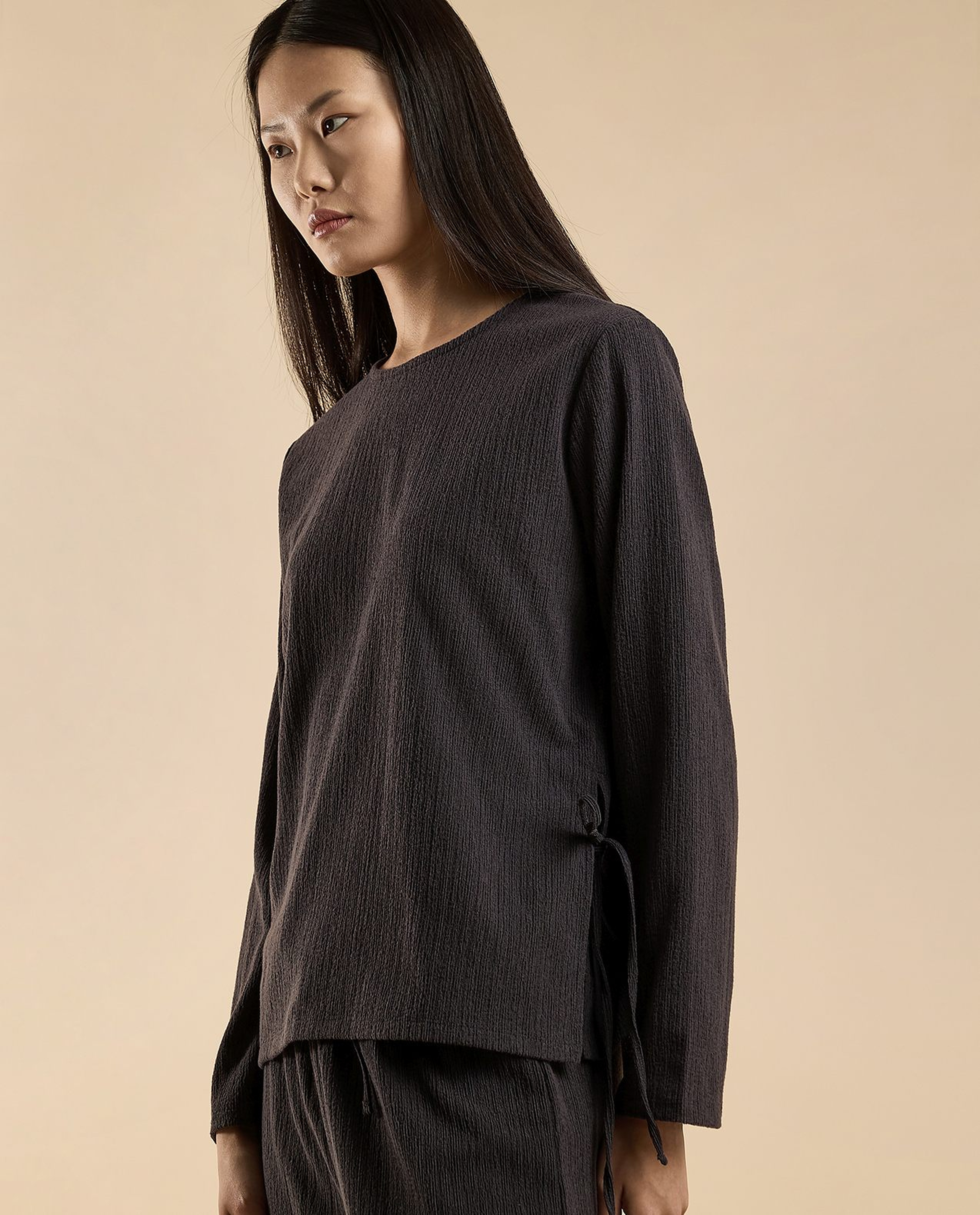 Textured Top with Crew Neck and Long Sleeves