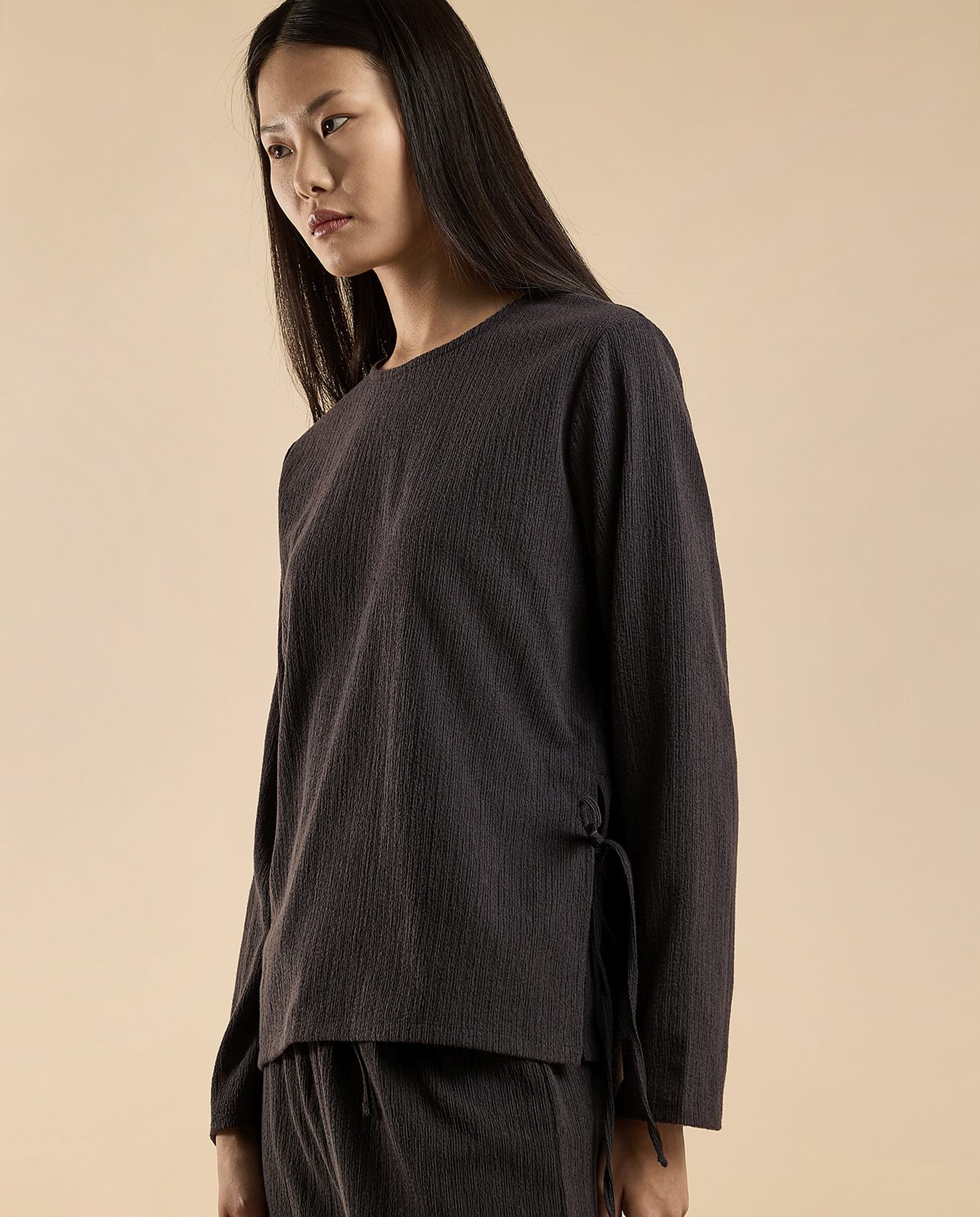Textured Top with Crew Neck and Long Sleeves
