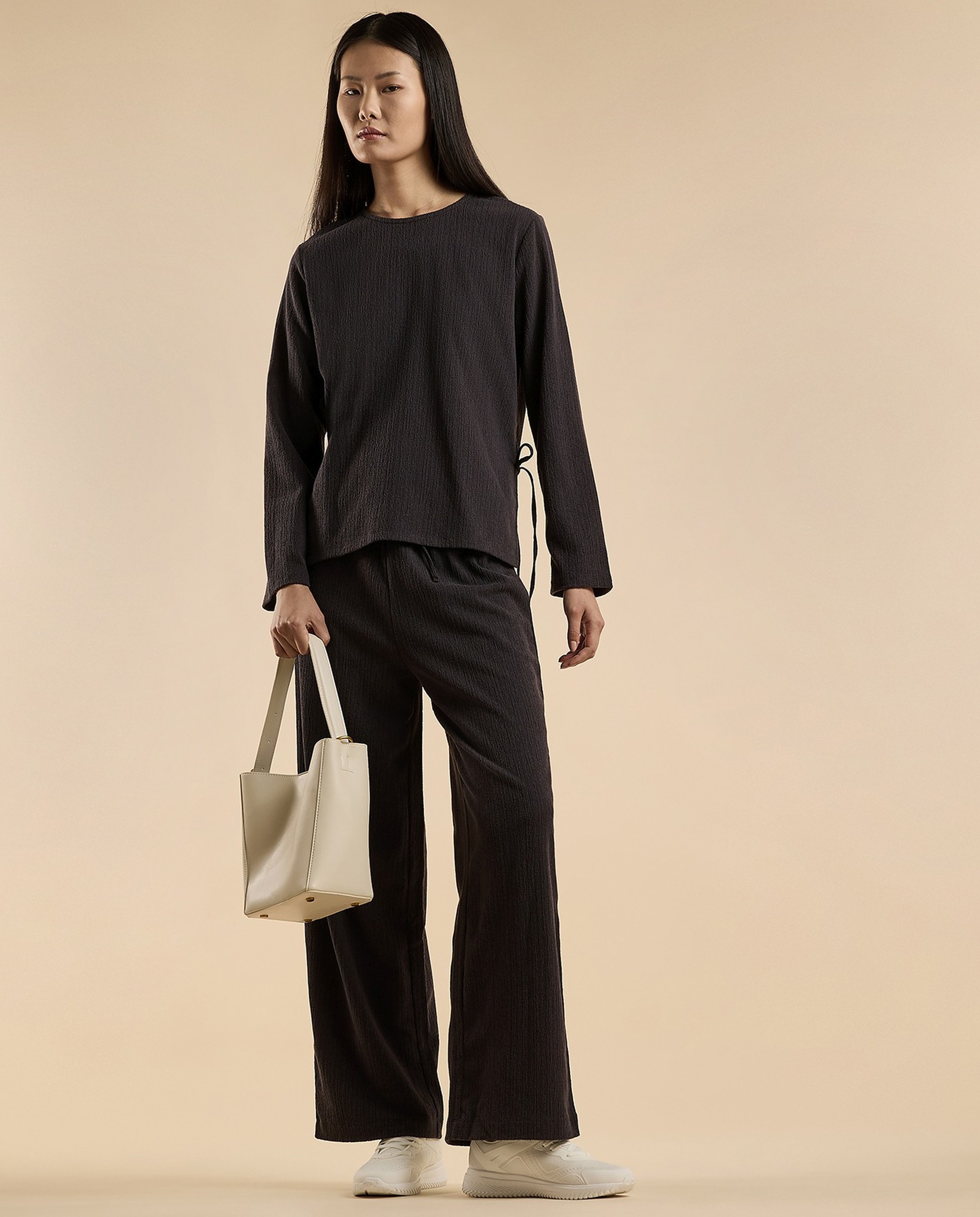 Textured Top with Crew Neck and Long Sleeves