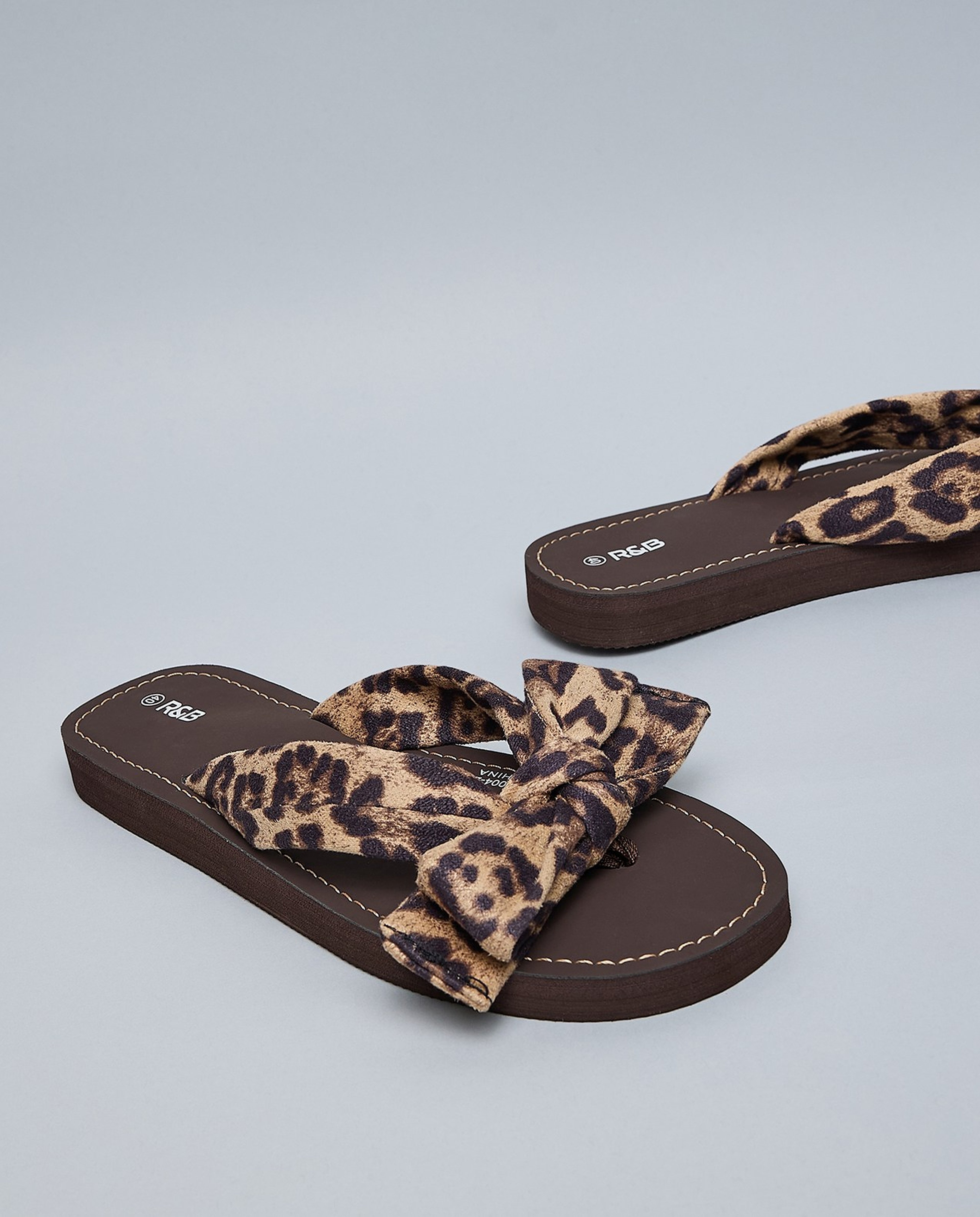 Leopard Printed Bow Detail Flat Sandals