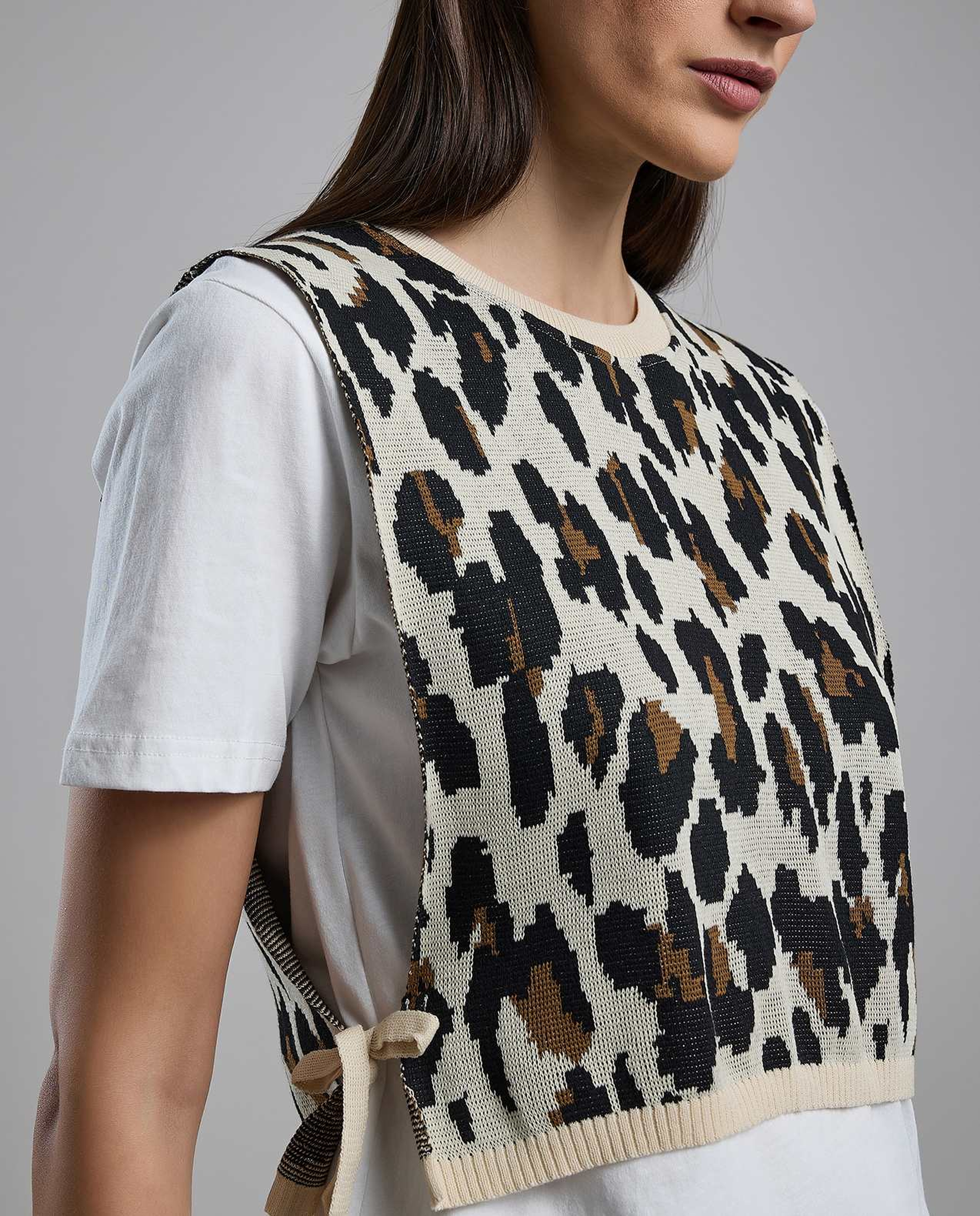 Animal Patterned Layered Top with Crew Neck and Short Sleeves