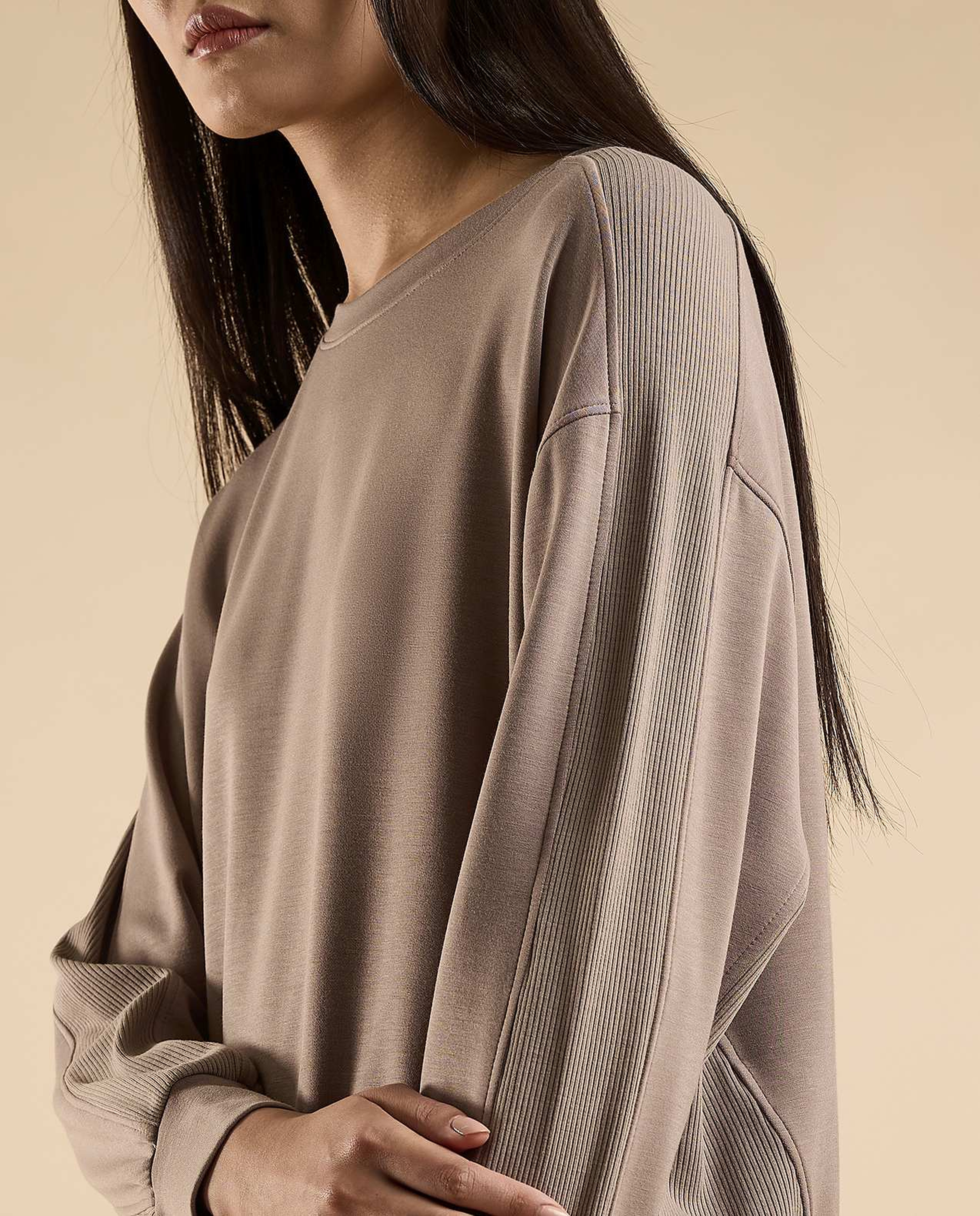 Solid Sweatshirt with Crew Neck and Long Sleeves