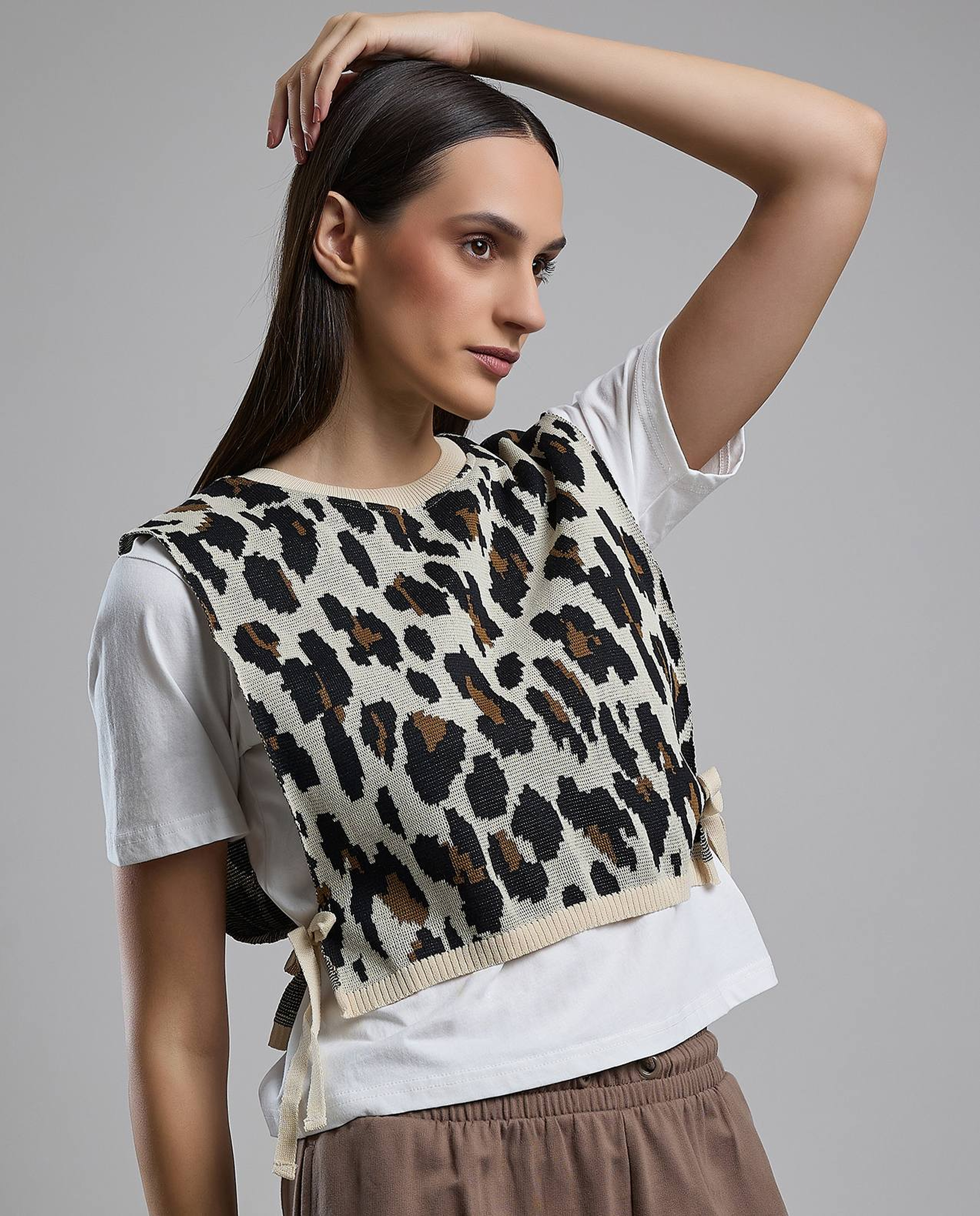 Animal Patterned Layered Top with Crew Neck and Short Sleeves