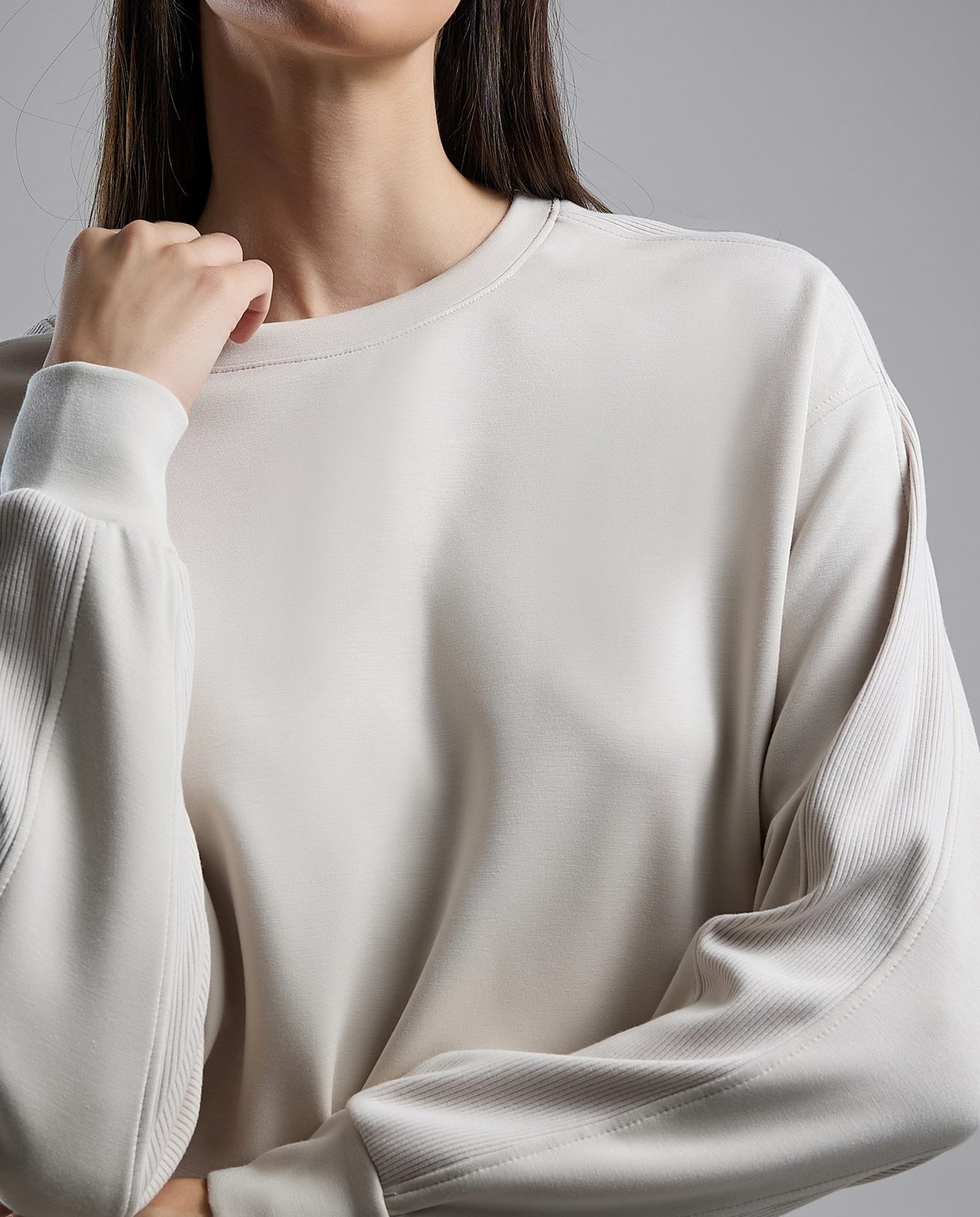 Solid Sweatshirt with Crew Neck and Long Sleeves