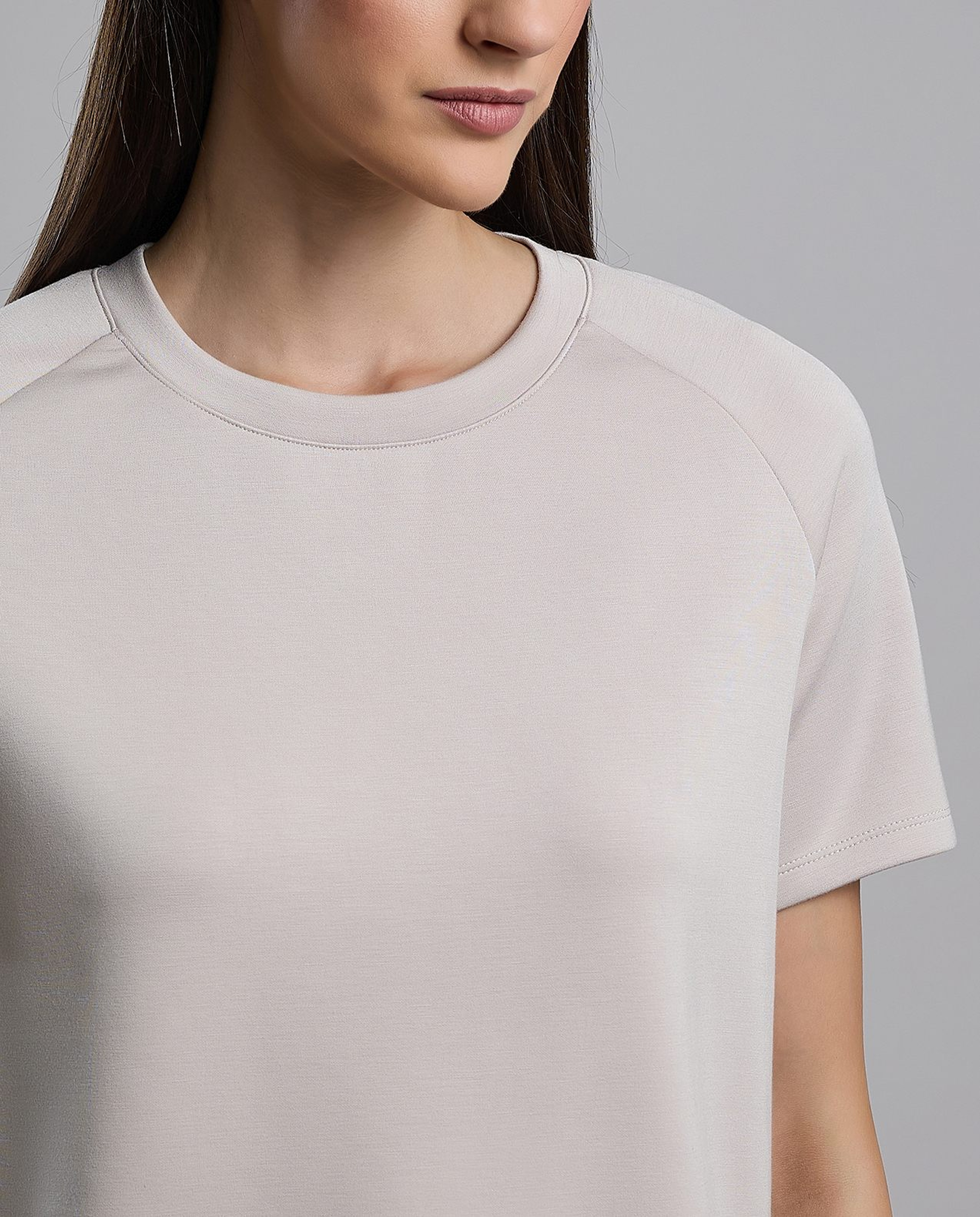 Solid T-Shirt with Crew Neck and Raglan Sleeves