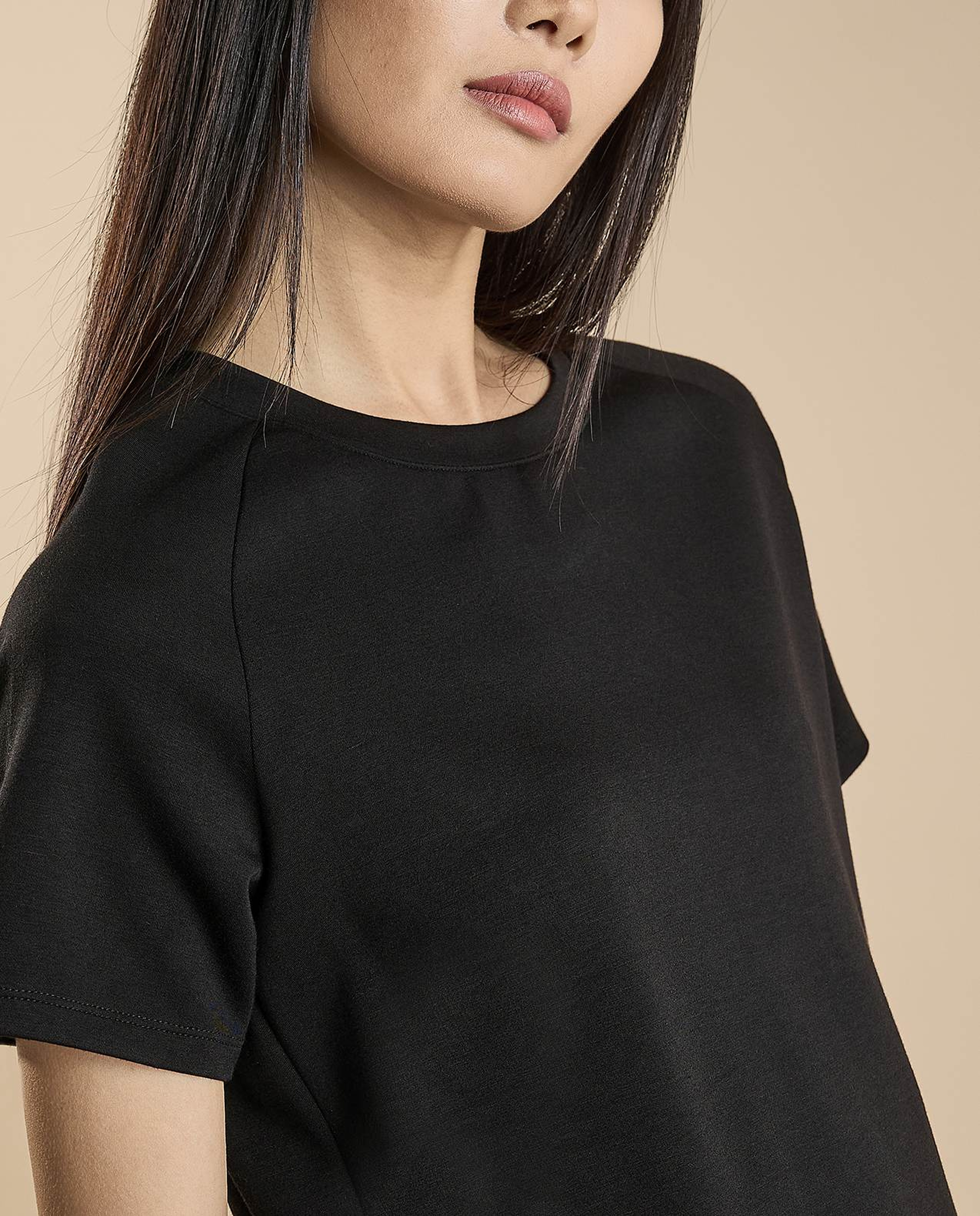 Solid T-Shirt with Crew Neck and Raglan Sleeves