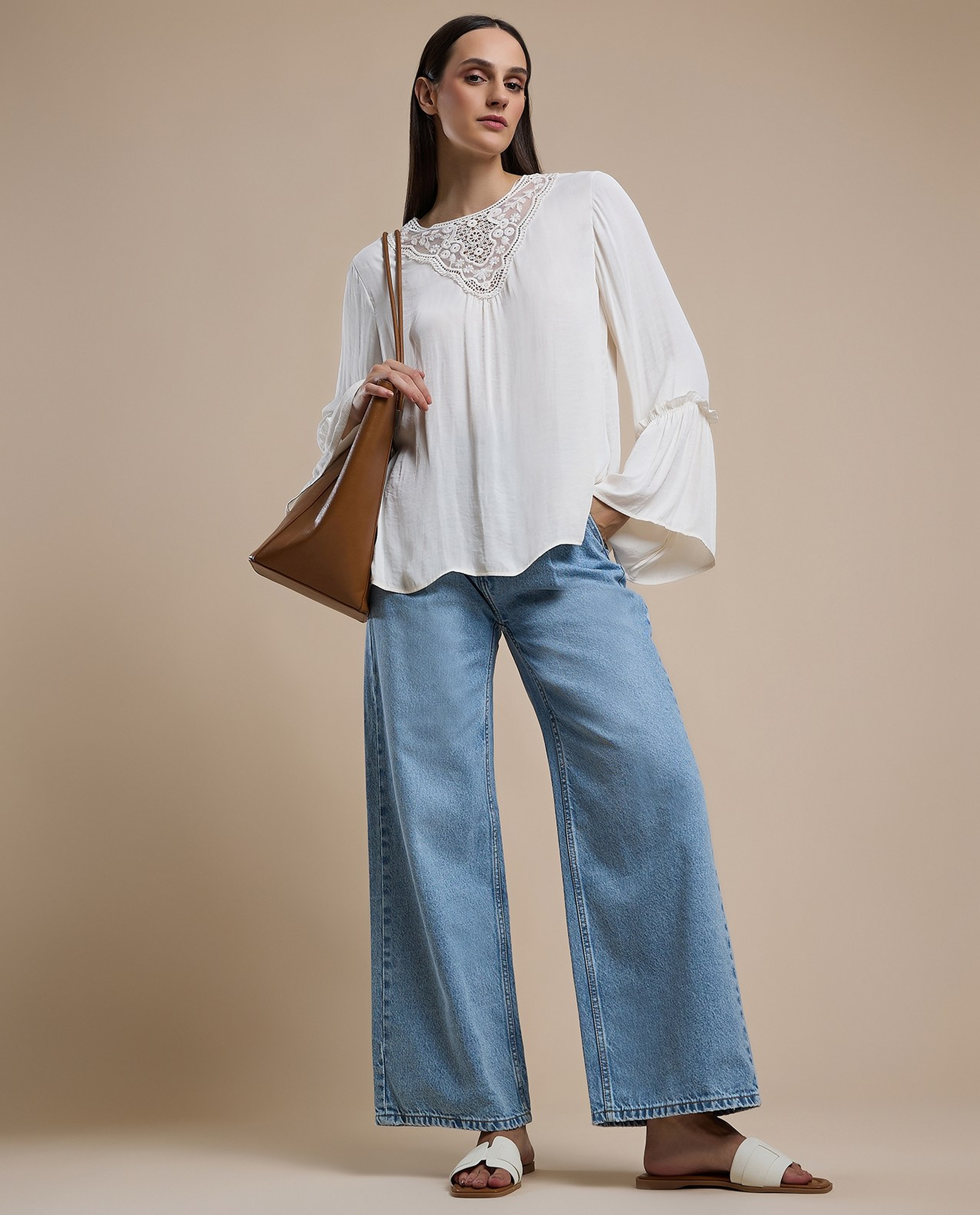 Laced Top with Crew Neck and Flounce Sleeves