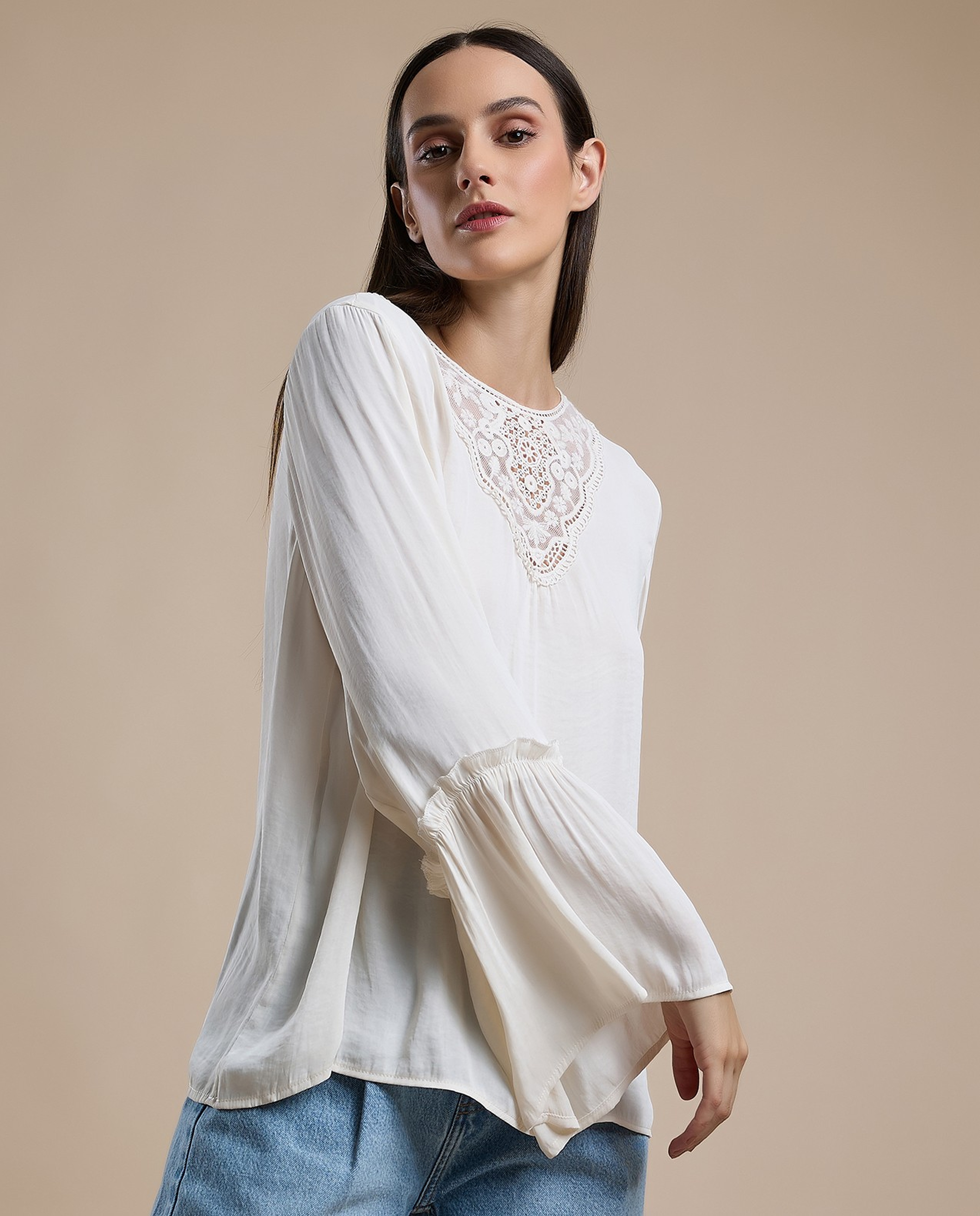 Laced Top with Crew Neck and Flounce Sleeves