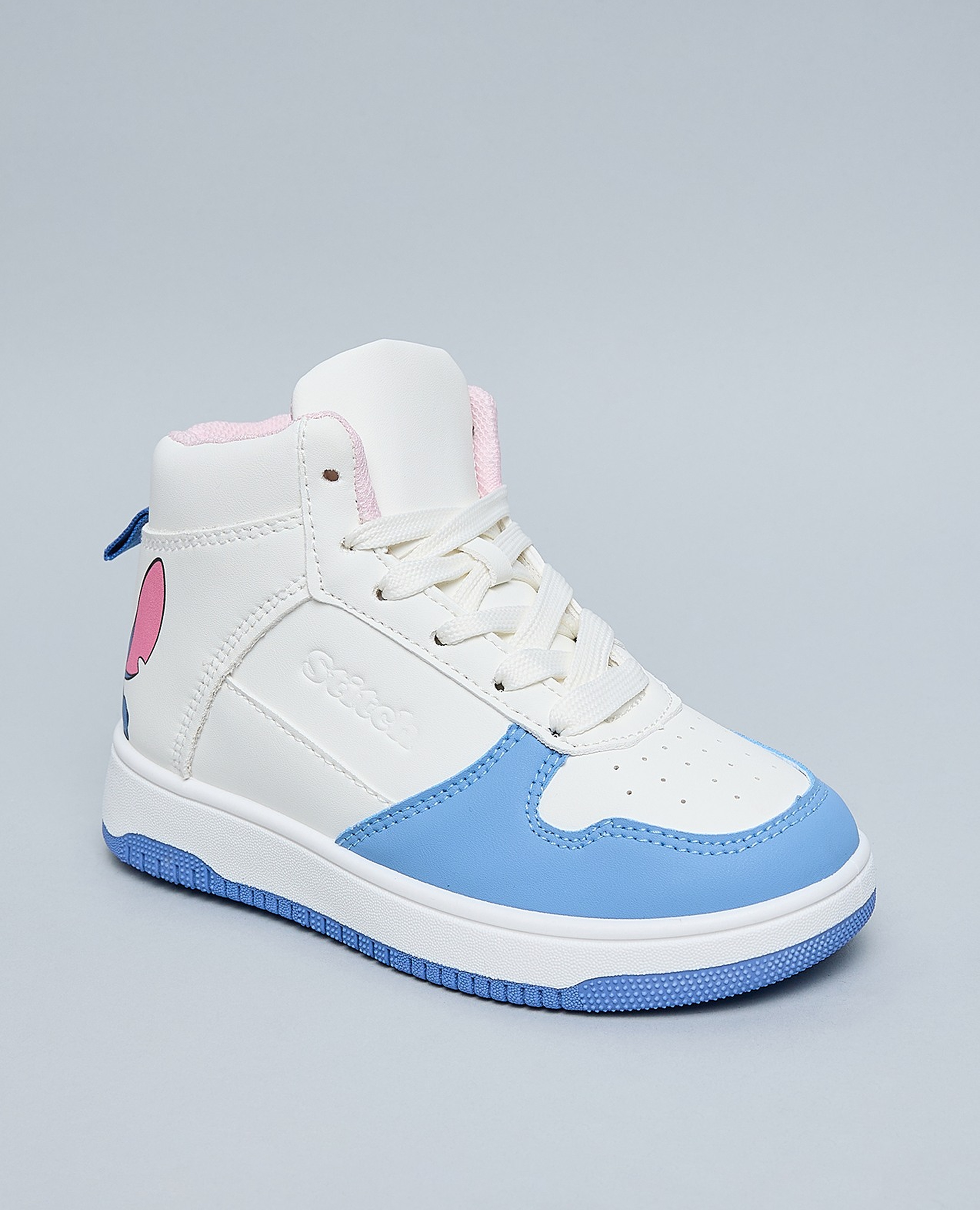 سنيكرز برقبة طويلة برباط وطبعة