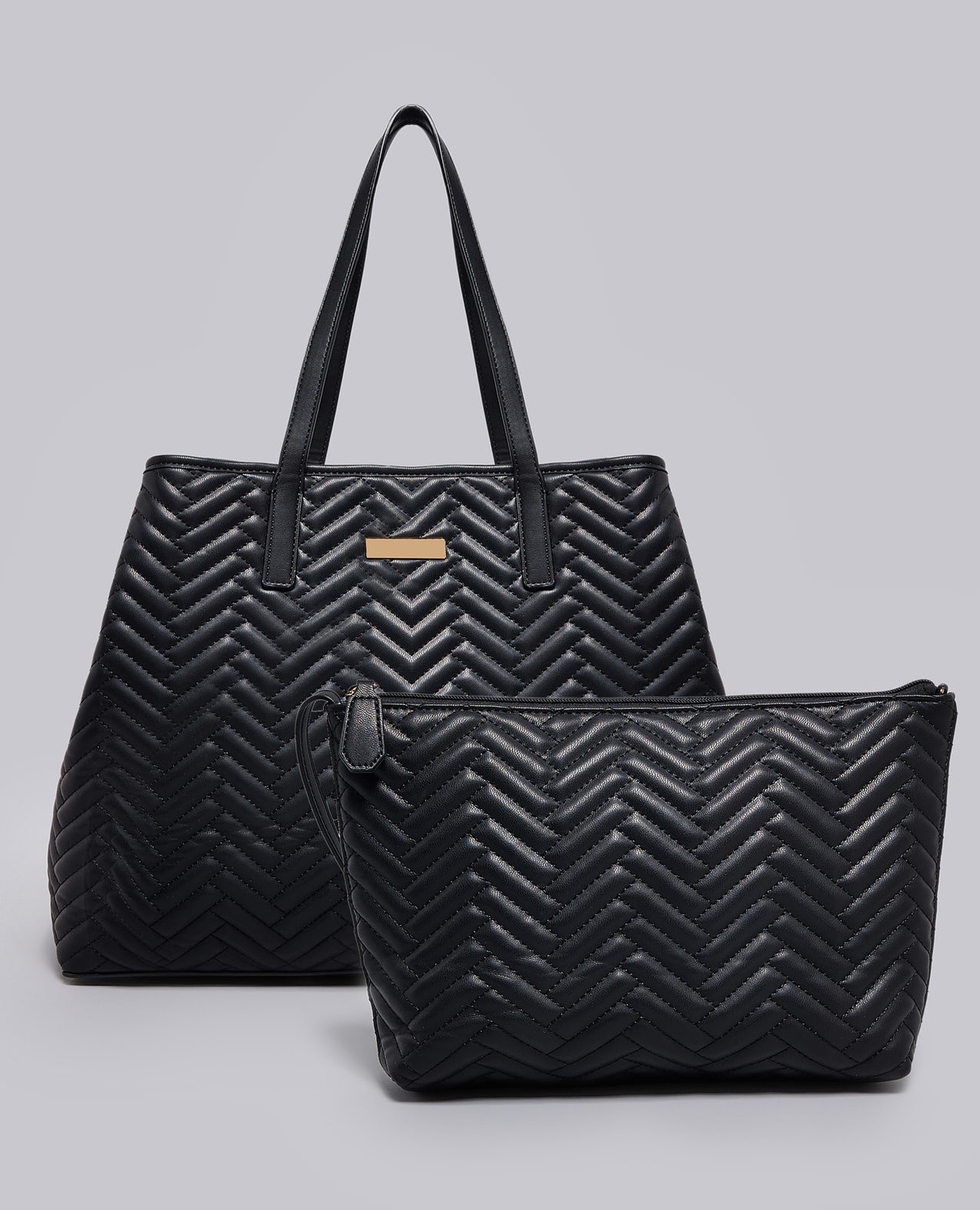 شنطة كتف مبطنة مع باوتش