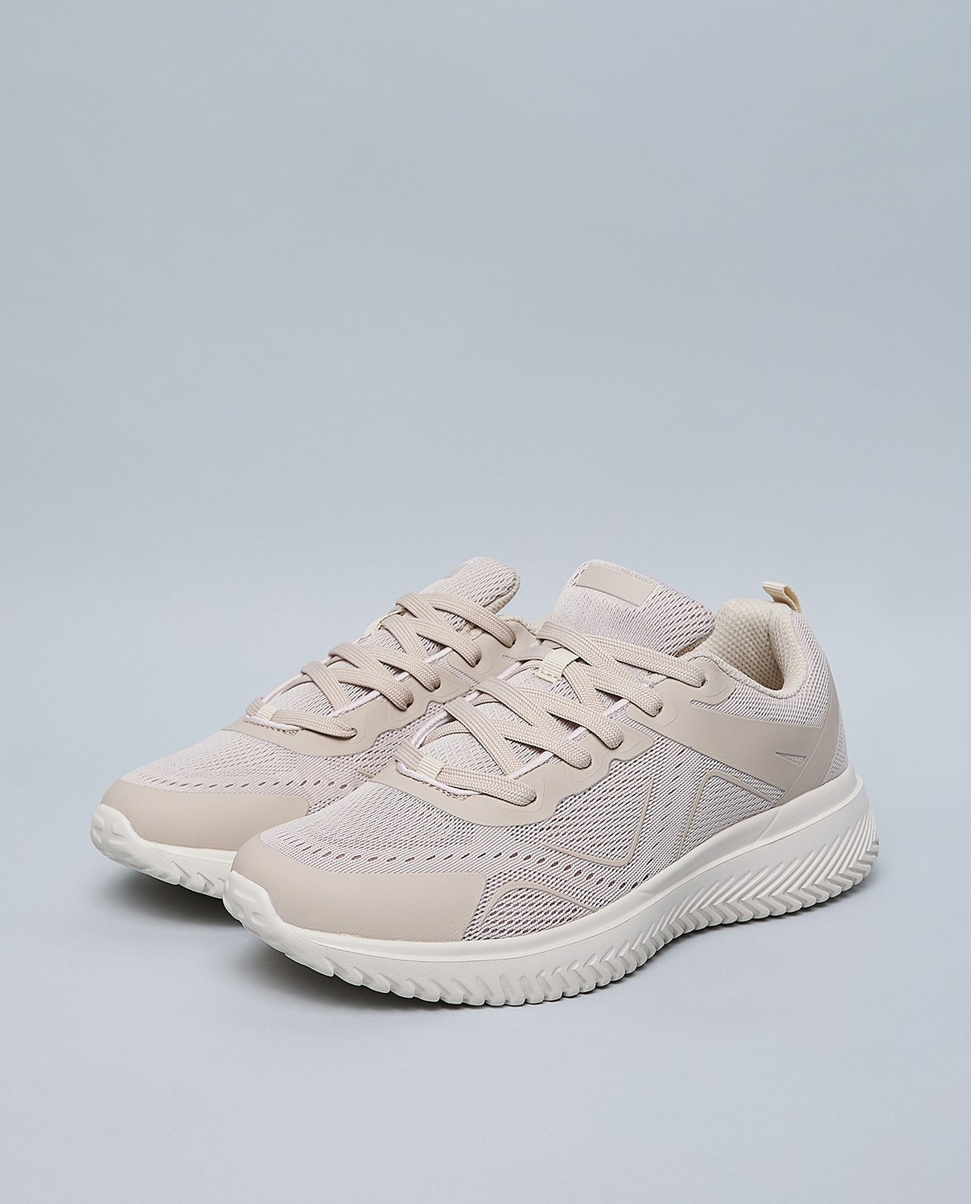 Knitted Lace Up Sports Shoes