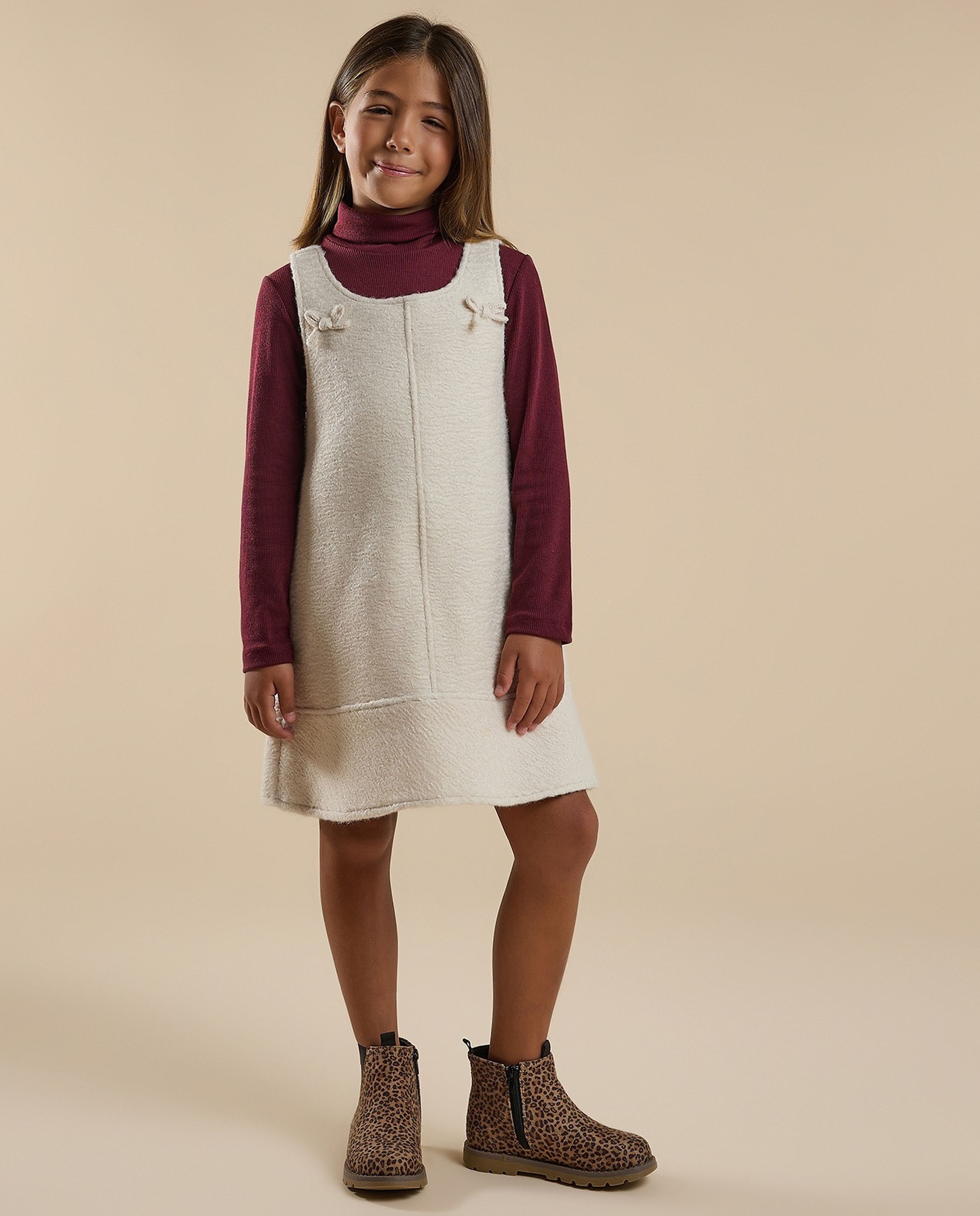 Solid Top and Textured Pinafore Set