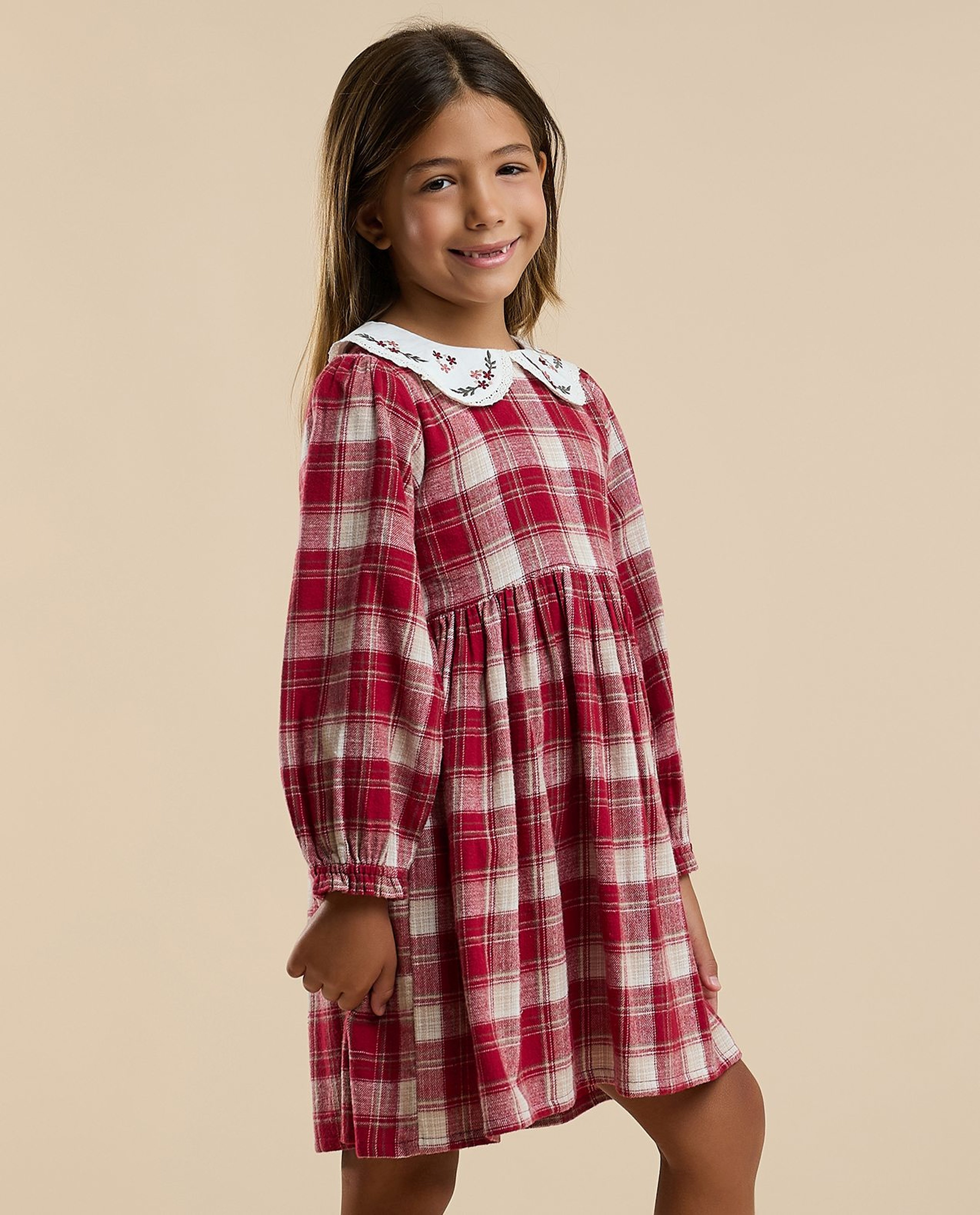 Plaid Flared Dress with Baby Collar and Long Sleeves