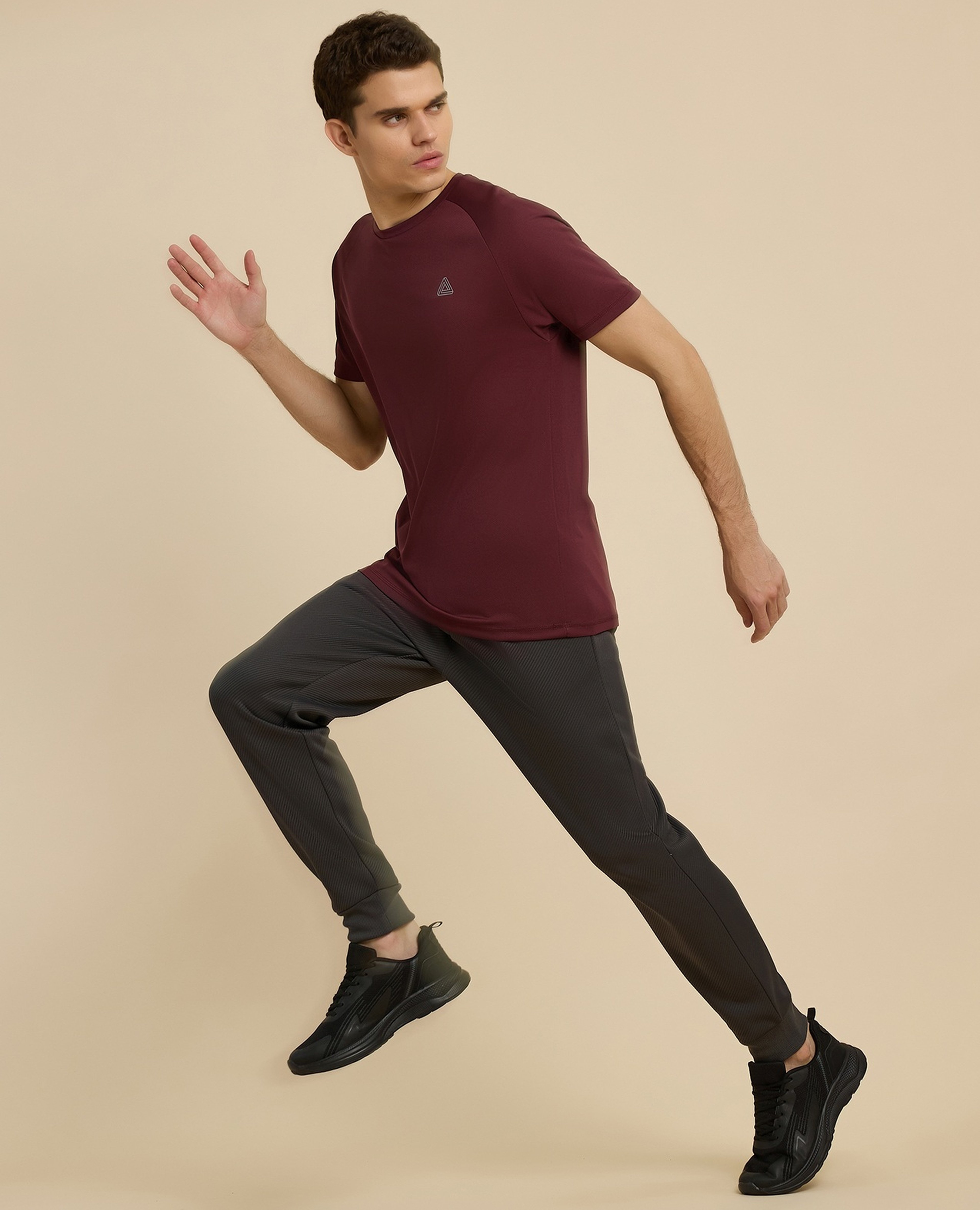 جوغر سادة برباط على الخصر