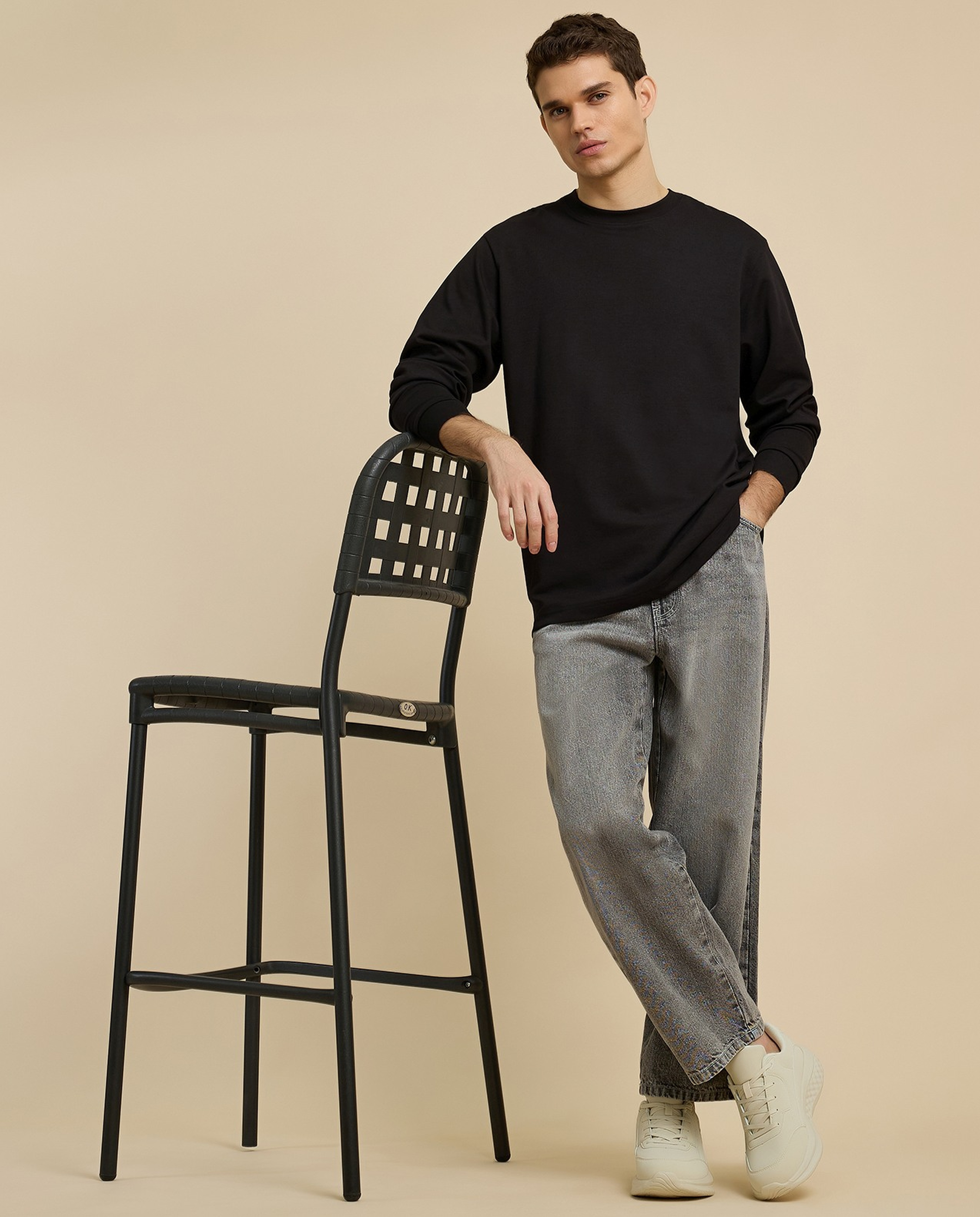 Solid T-Shirt with Crew Neck and Long Sleeves