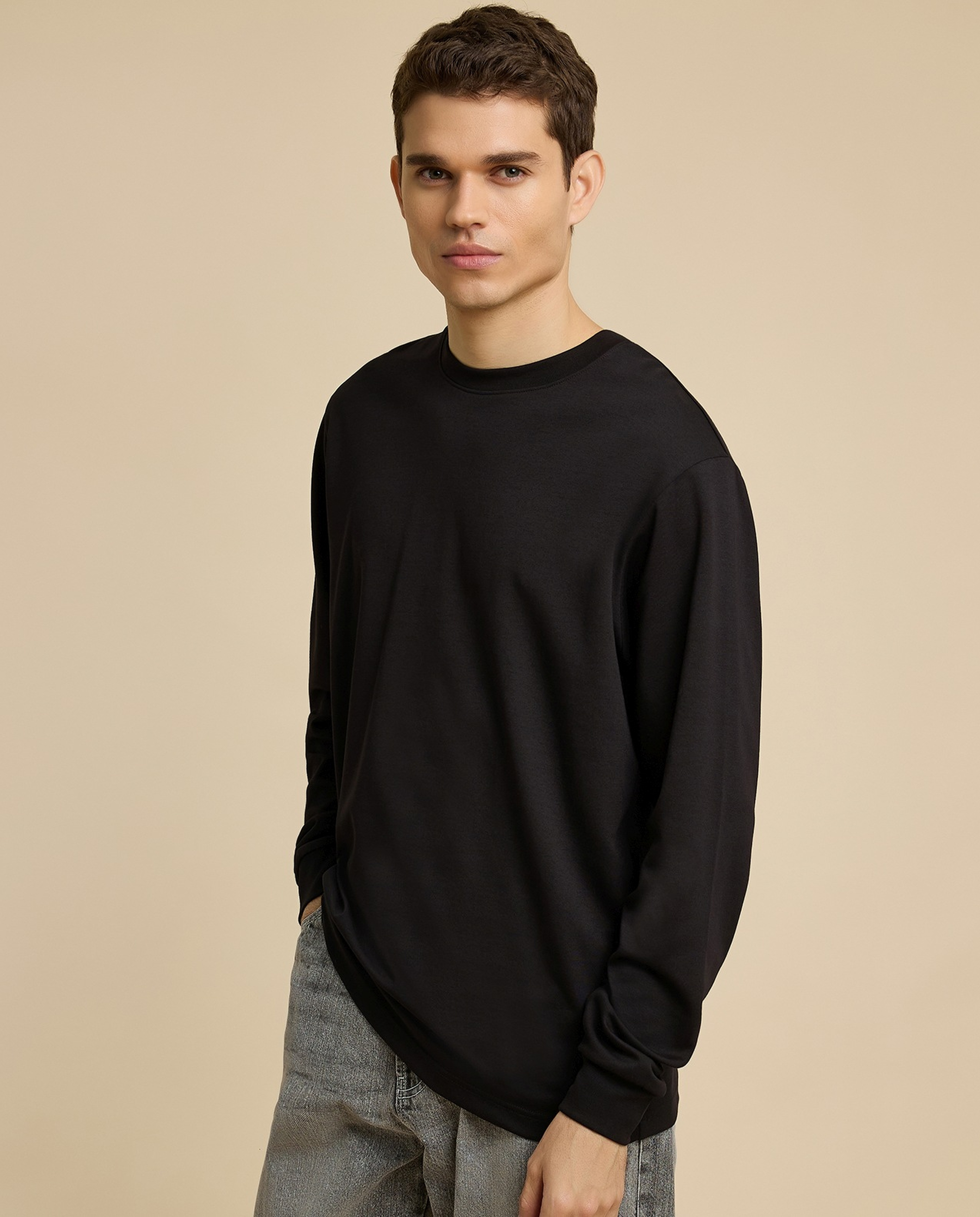 Solid T-Shirt with Crew Neck and Long Sleeves