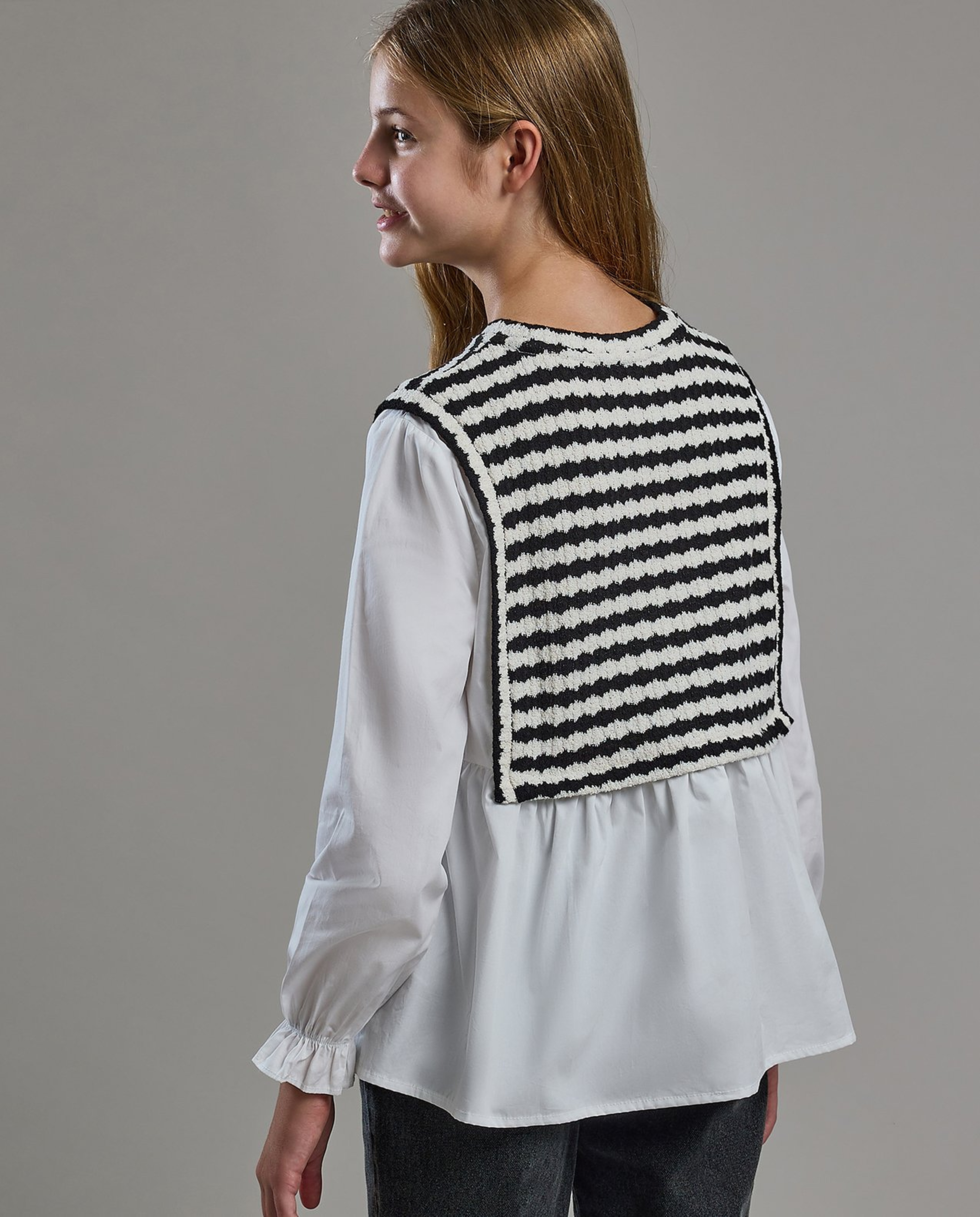 Knit Detail Top with Crew Neck and Puff Sleeves