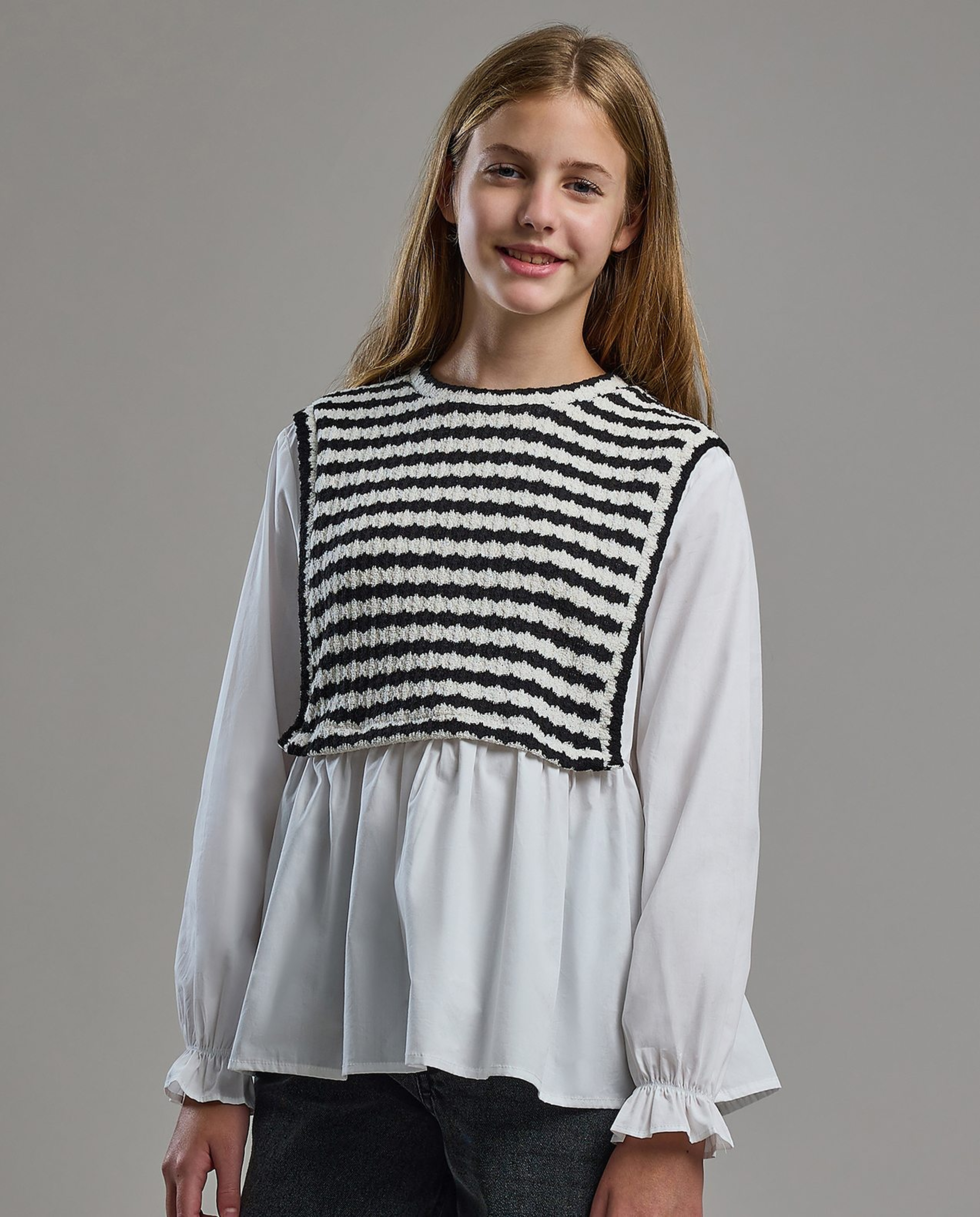 Knit Detail Top with Crew Neck and Puff Sleeves