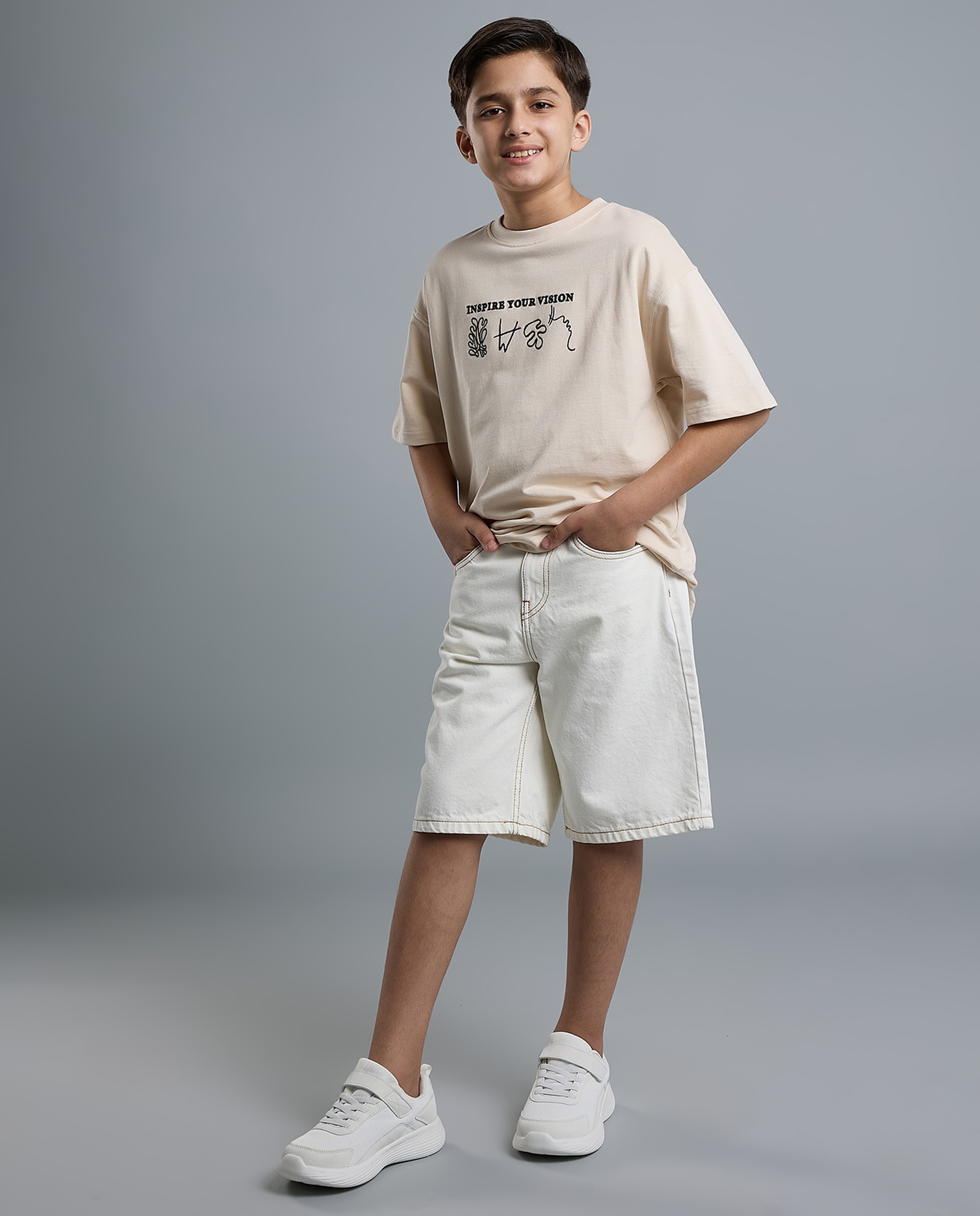 Printed Oversized T-Shirt with Crew Neck and Short Sleeves