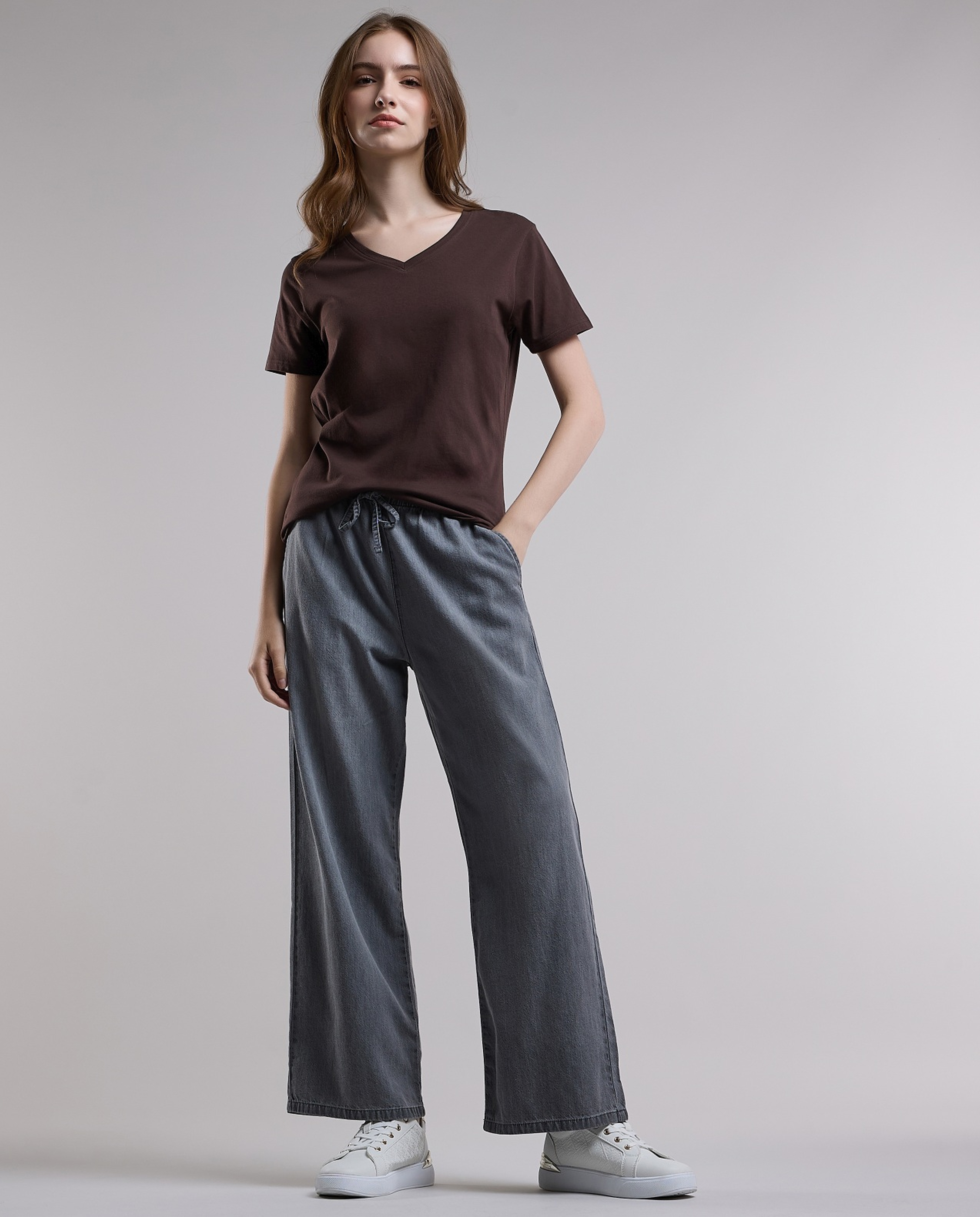 Solid T-Shirt with V-Neck and Short Sleeves