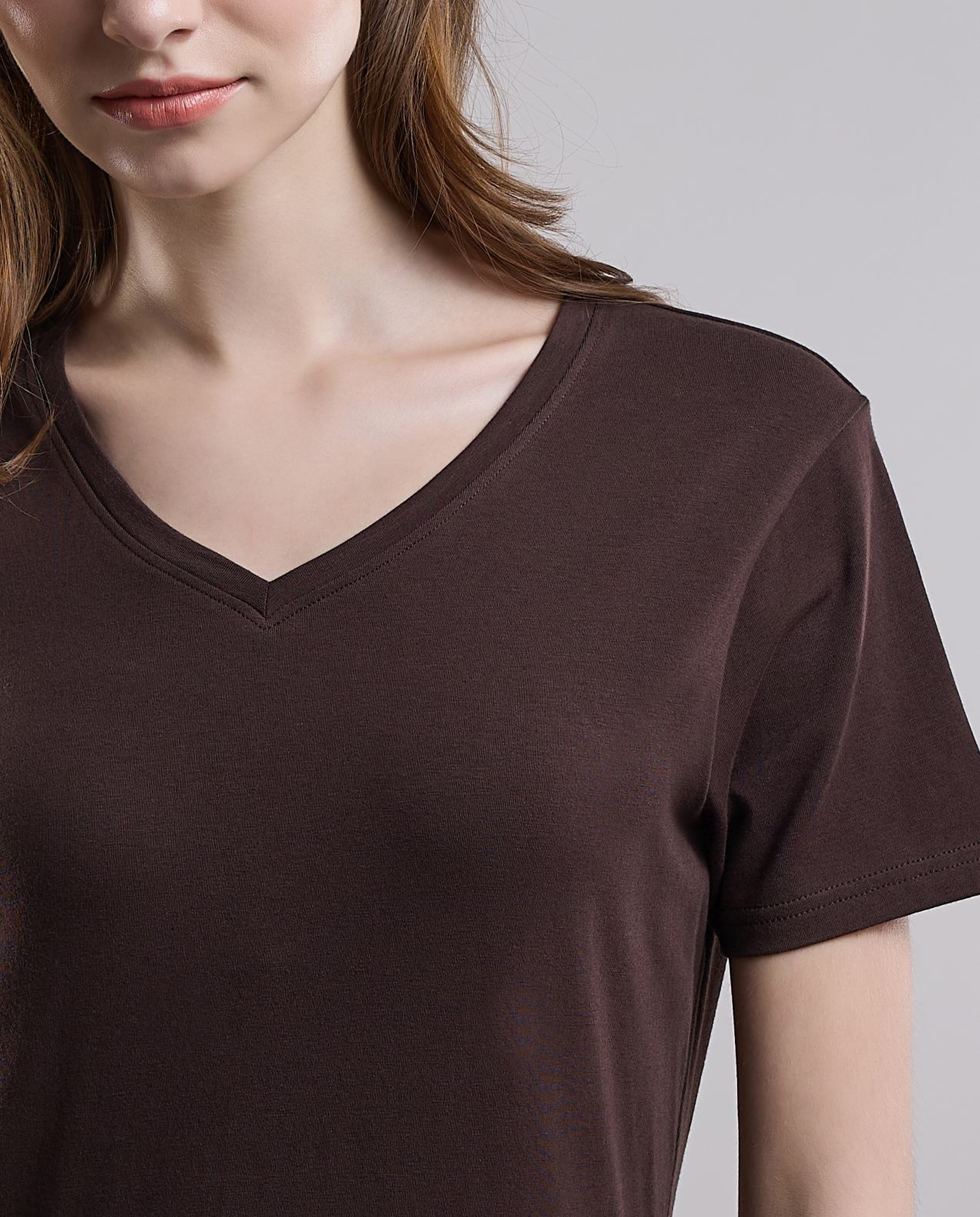 Solid T-Shirt with V-Neck and Short Sleeves