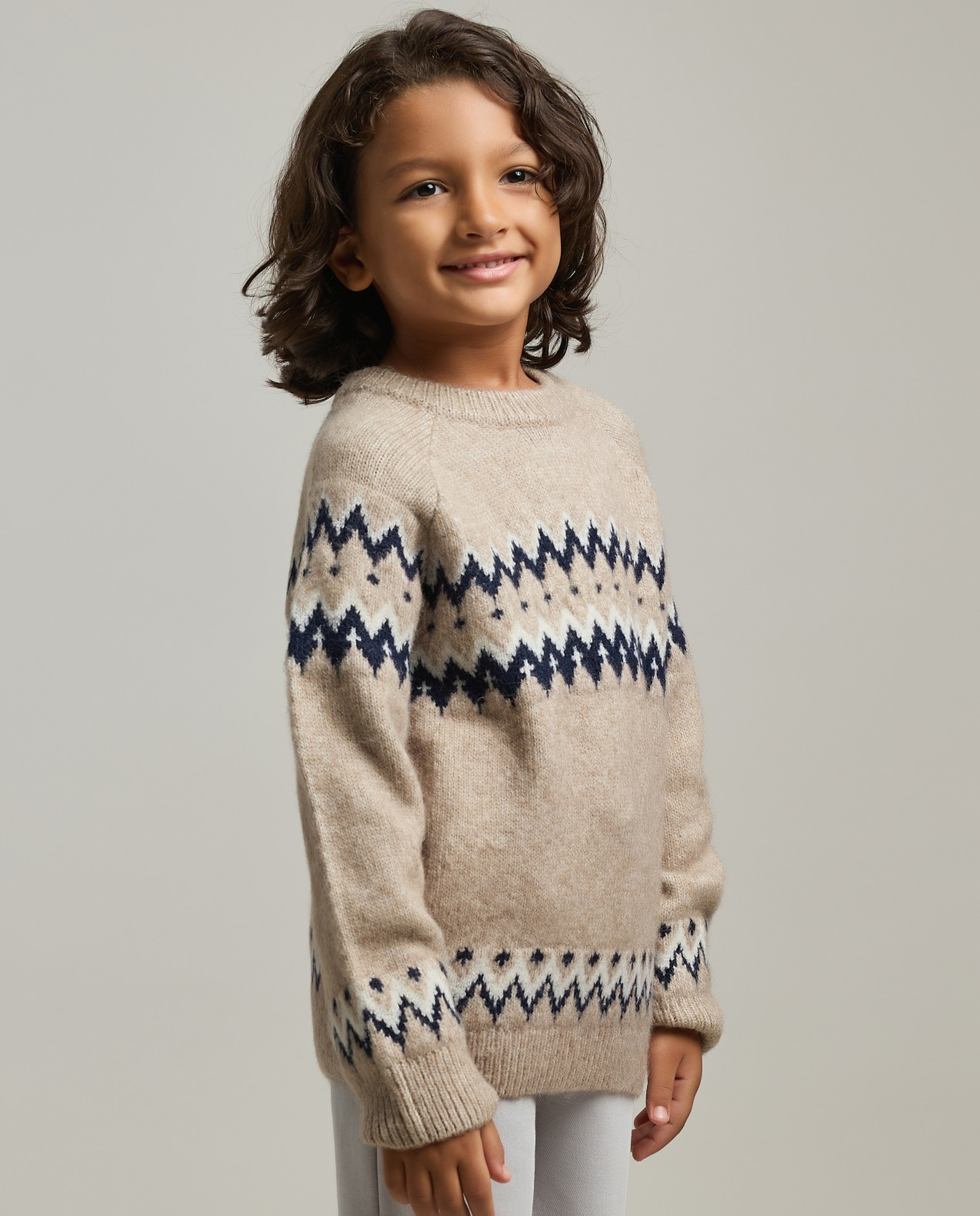 Patterned Sweater with Crew Neck and Long Sleeves