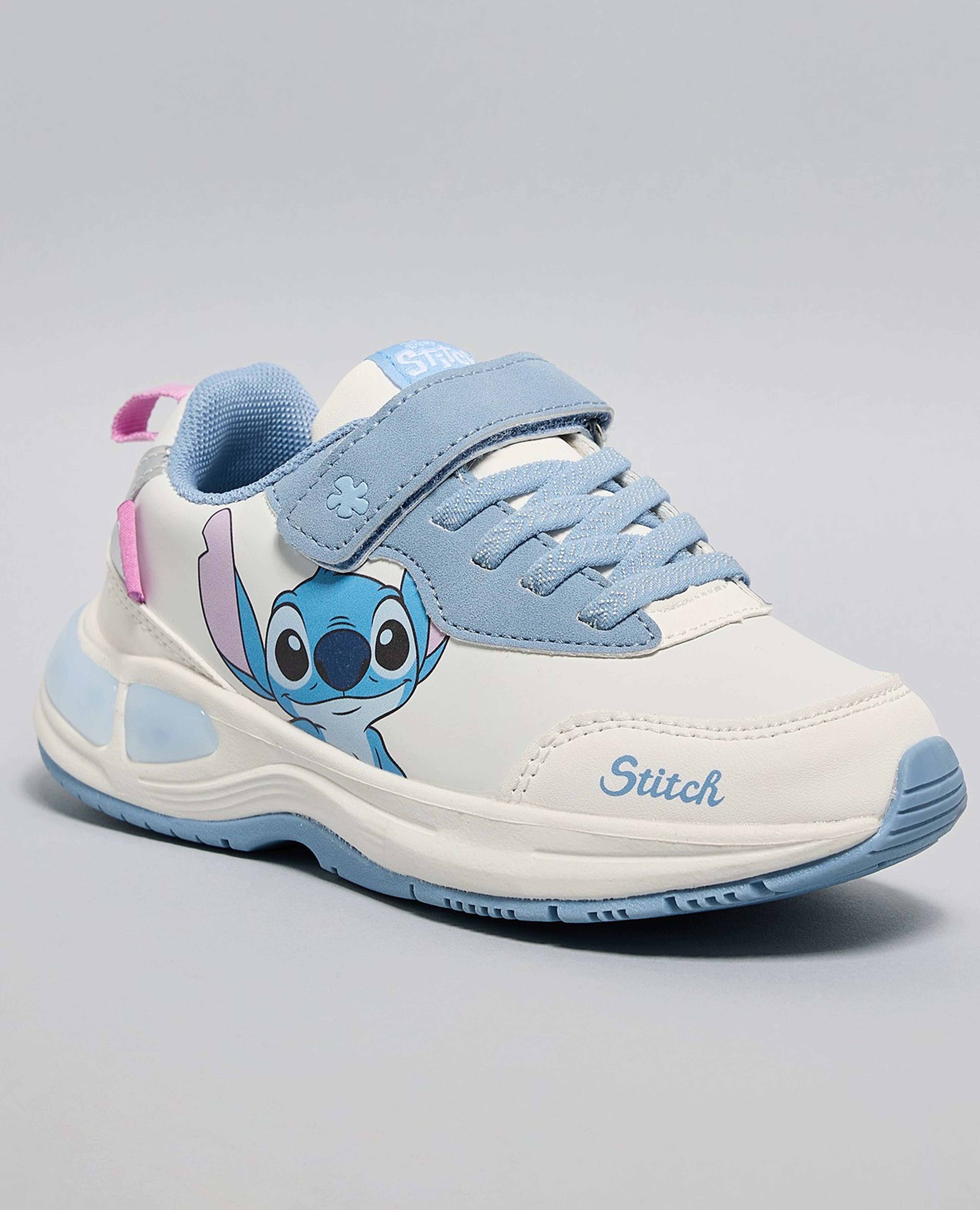 سنيكرز فليكرو بطبعة ستيتش