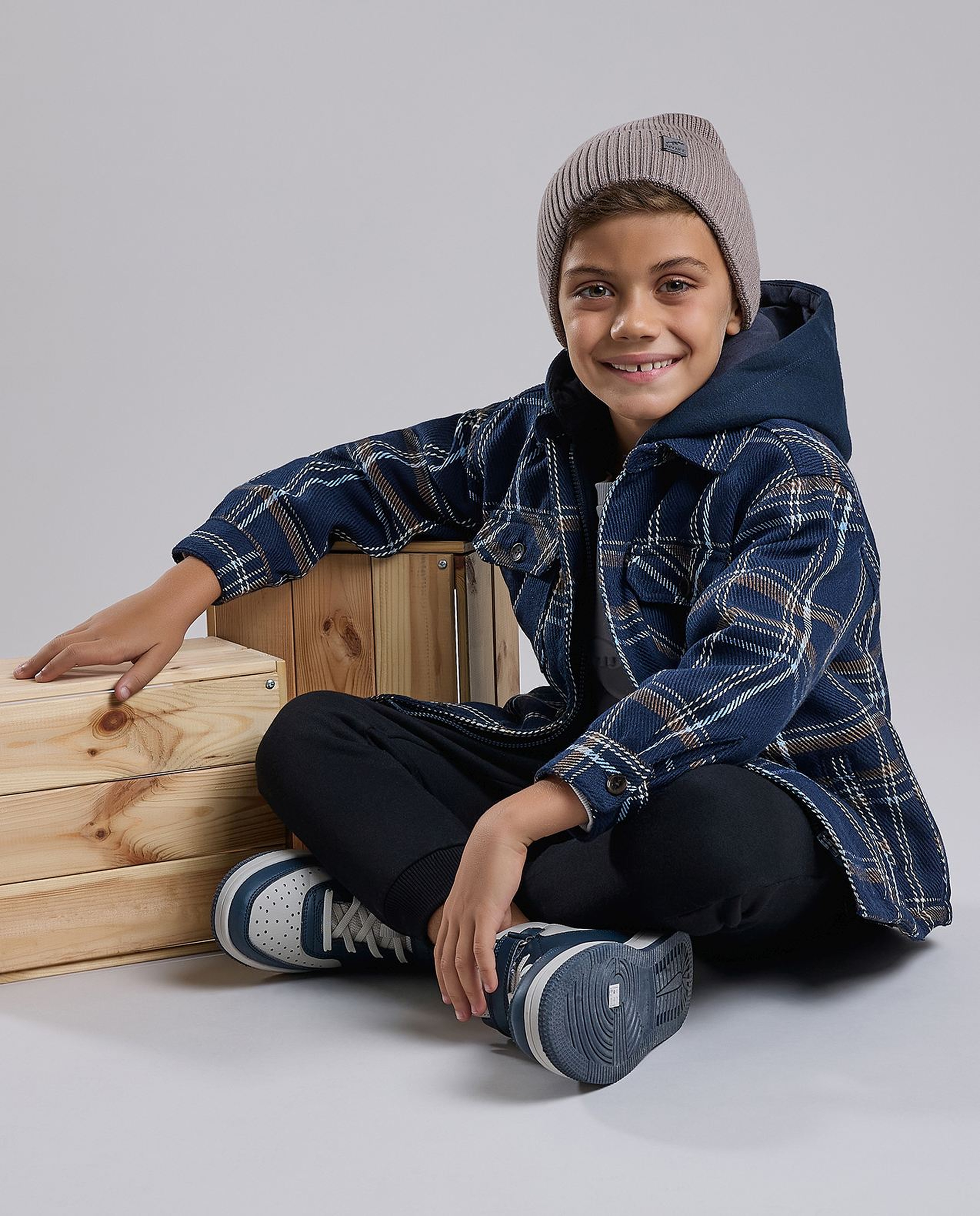 Plaid Shirt with Classic Collar and Long Sleeves