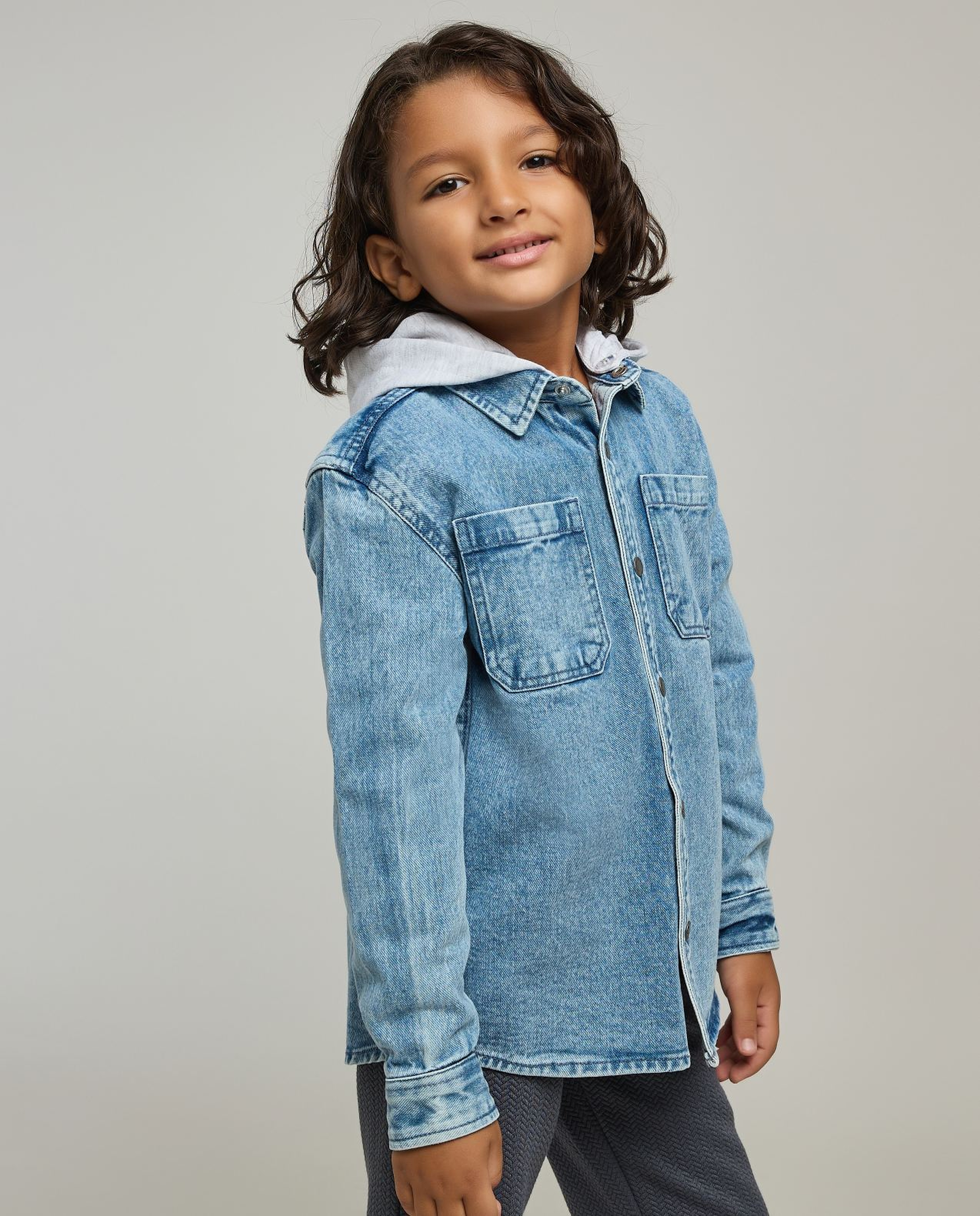 Washed Denim Shirt with Classic Collar and Long Sleeves