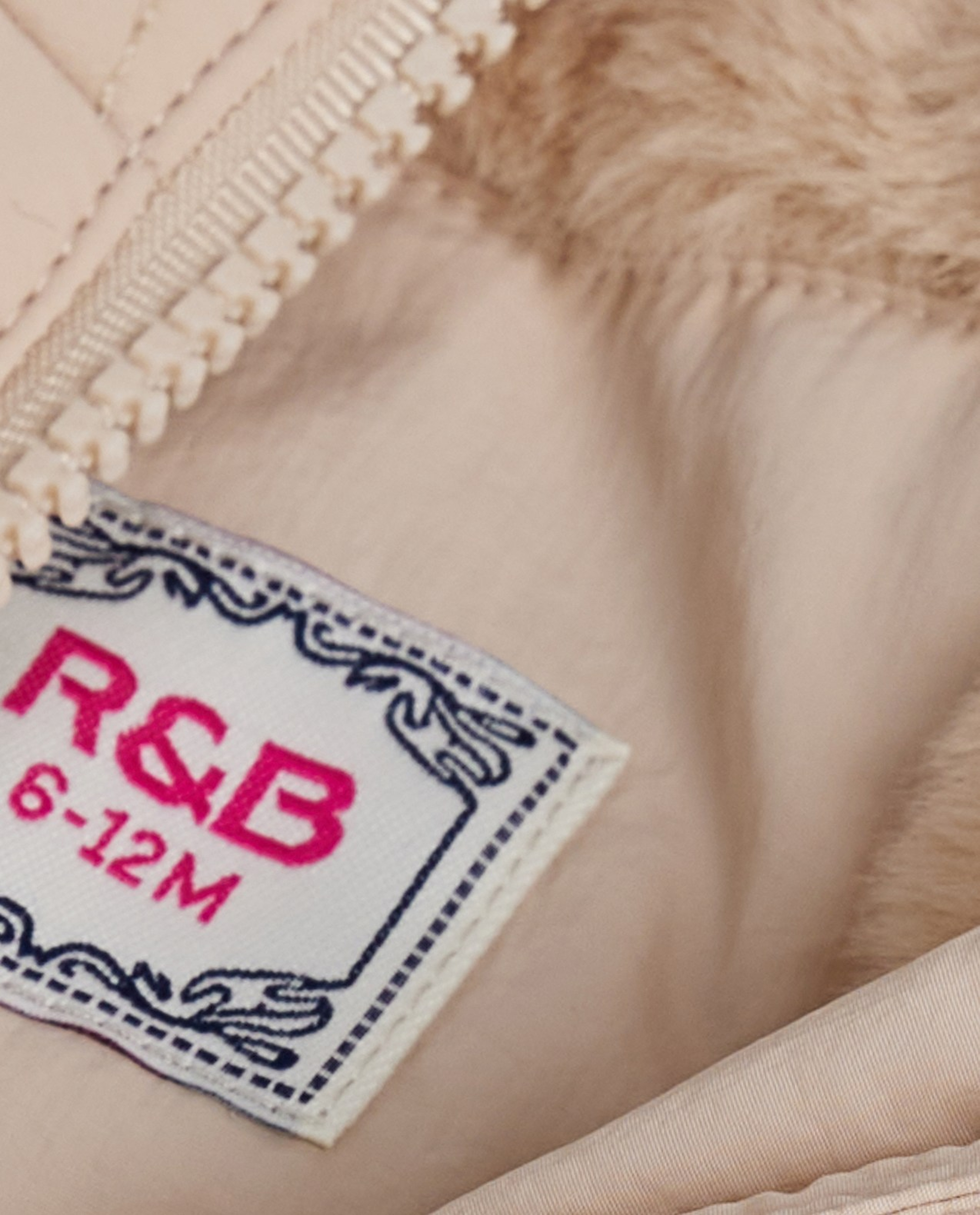 Quilted Hooded Jacket with Zipper Closure