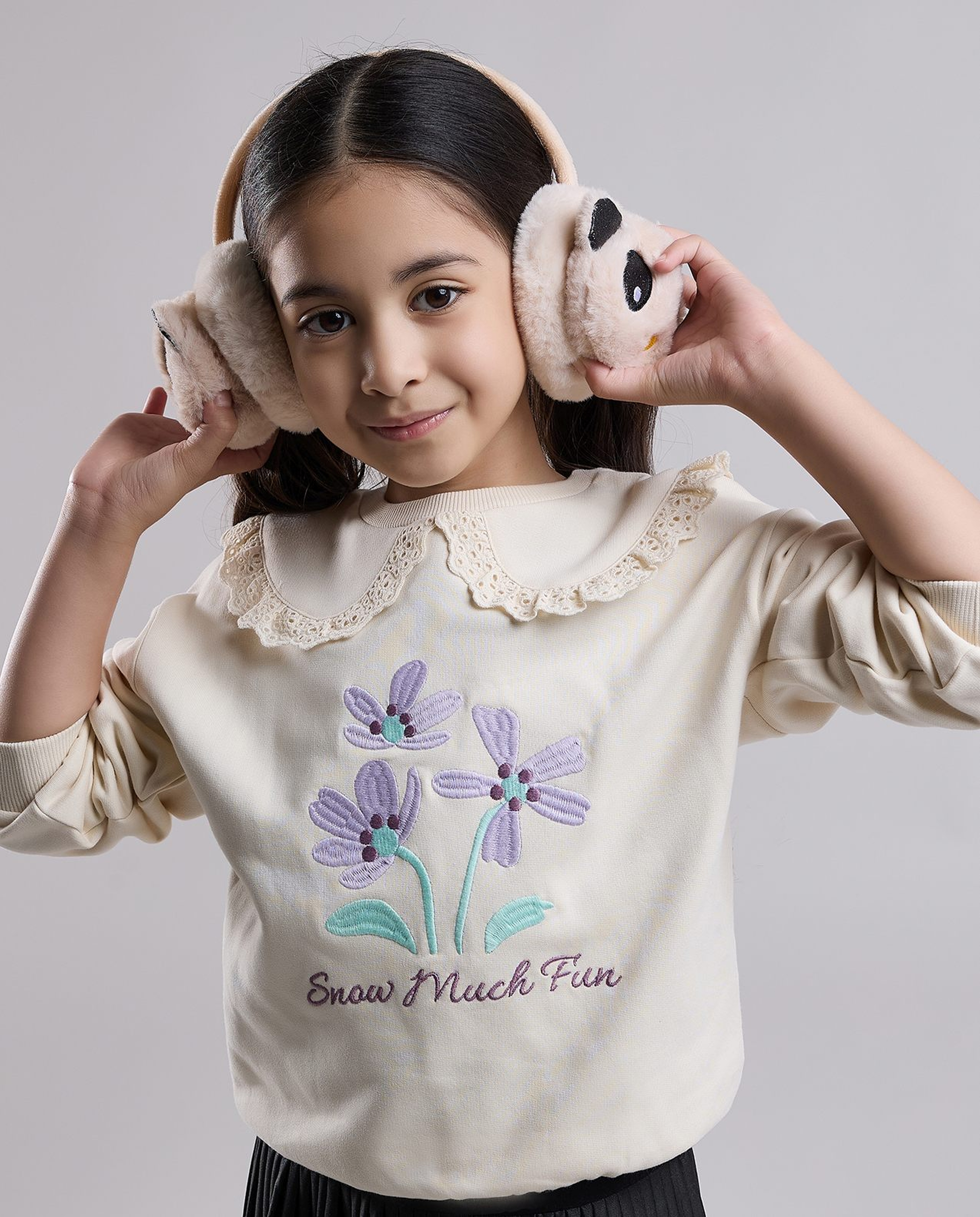 Printed Sweatshirt with Peter Pan Collar and Long Sleeves