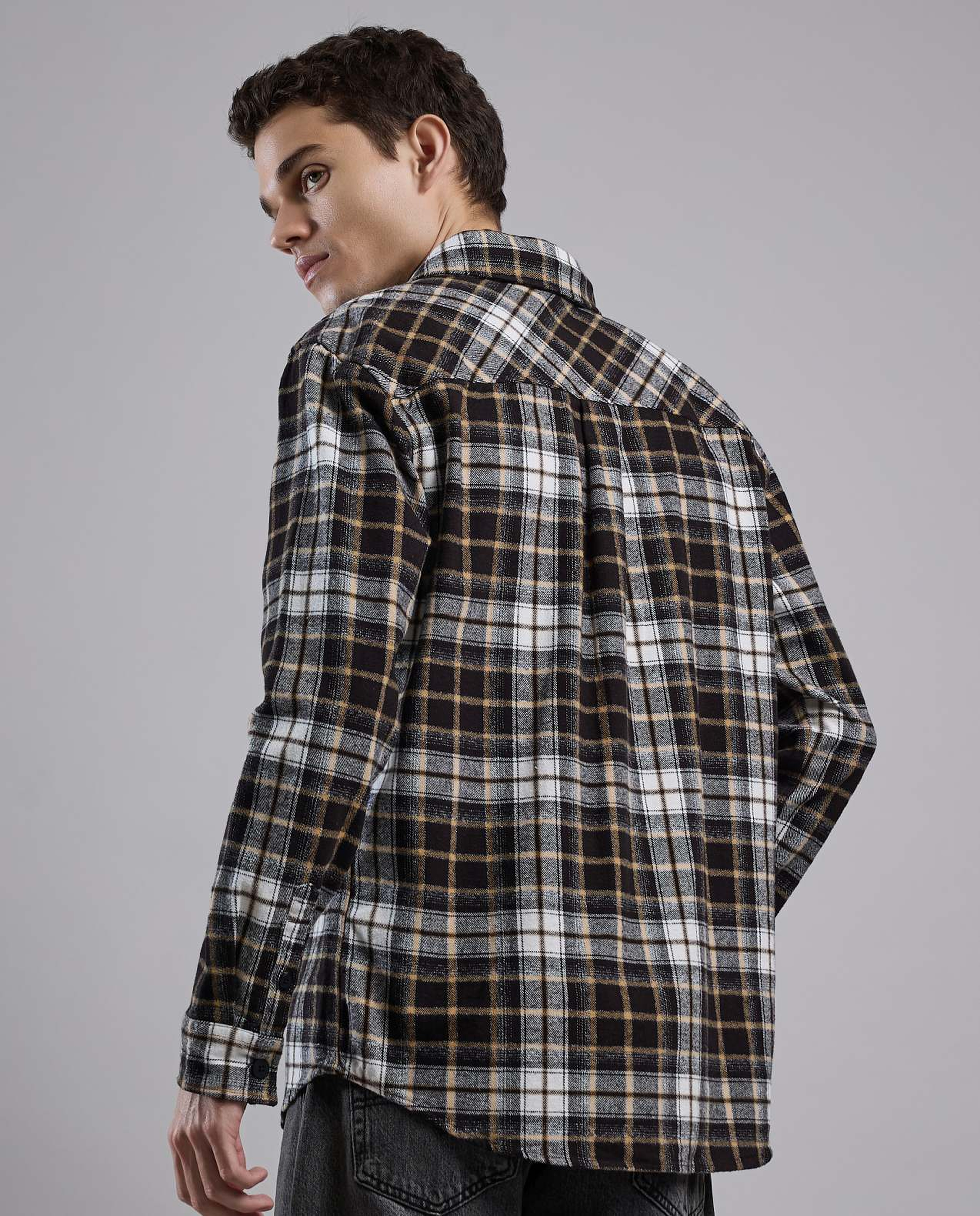 Plaid Shirt with Classic Collar and Long Sleeves