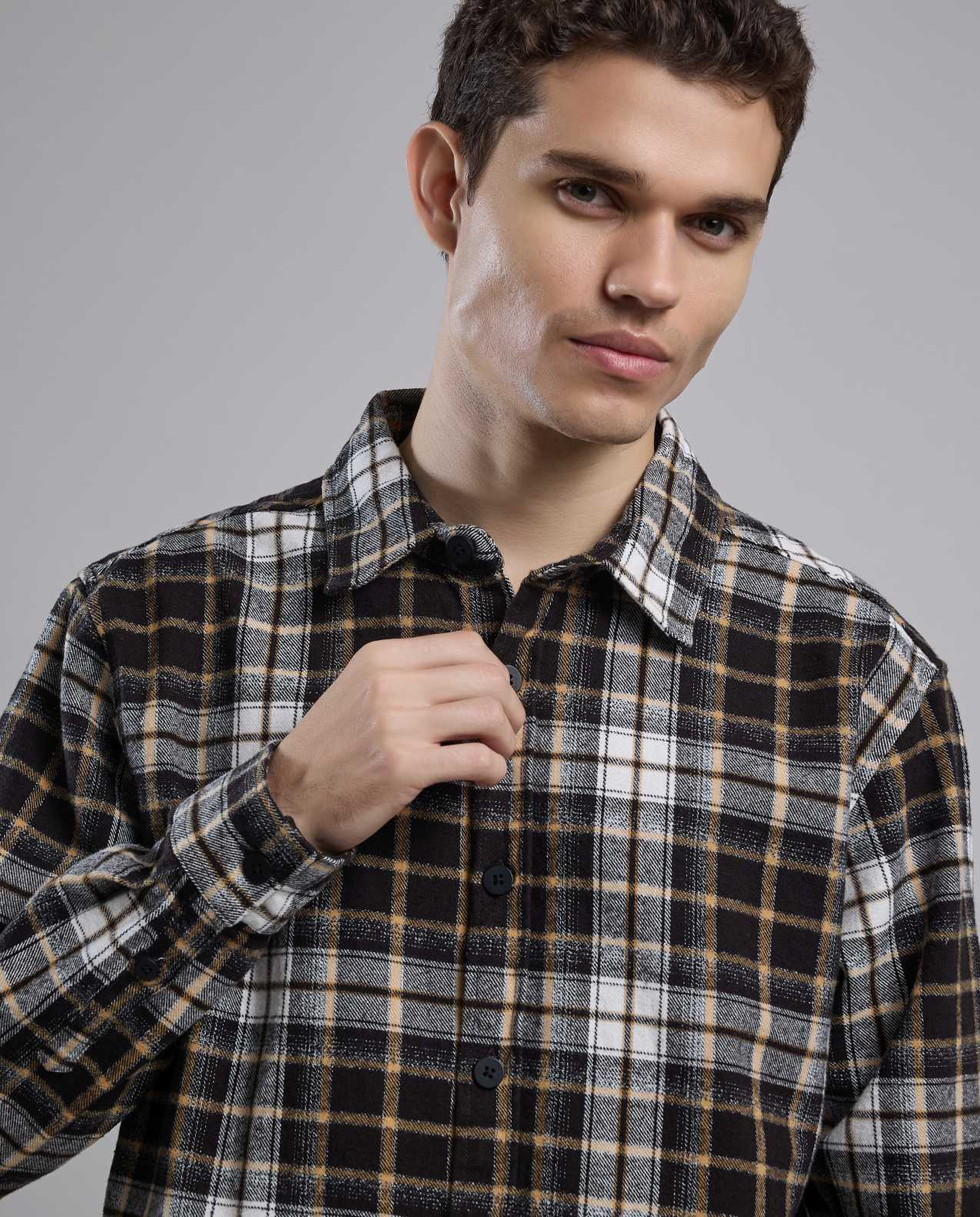 Plaid Shirt with Classic Collar and Long Sleeves