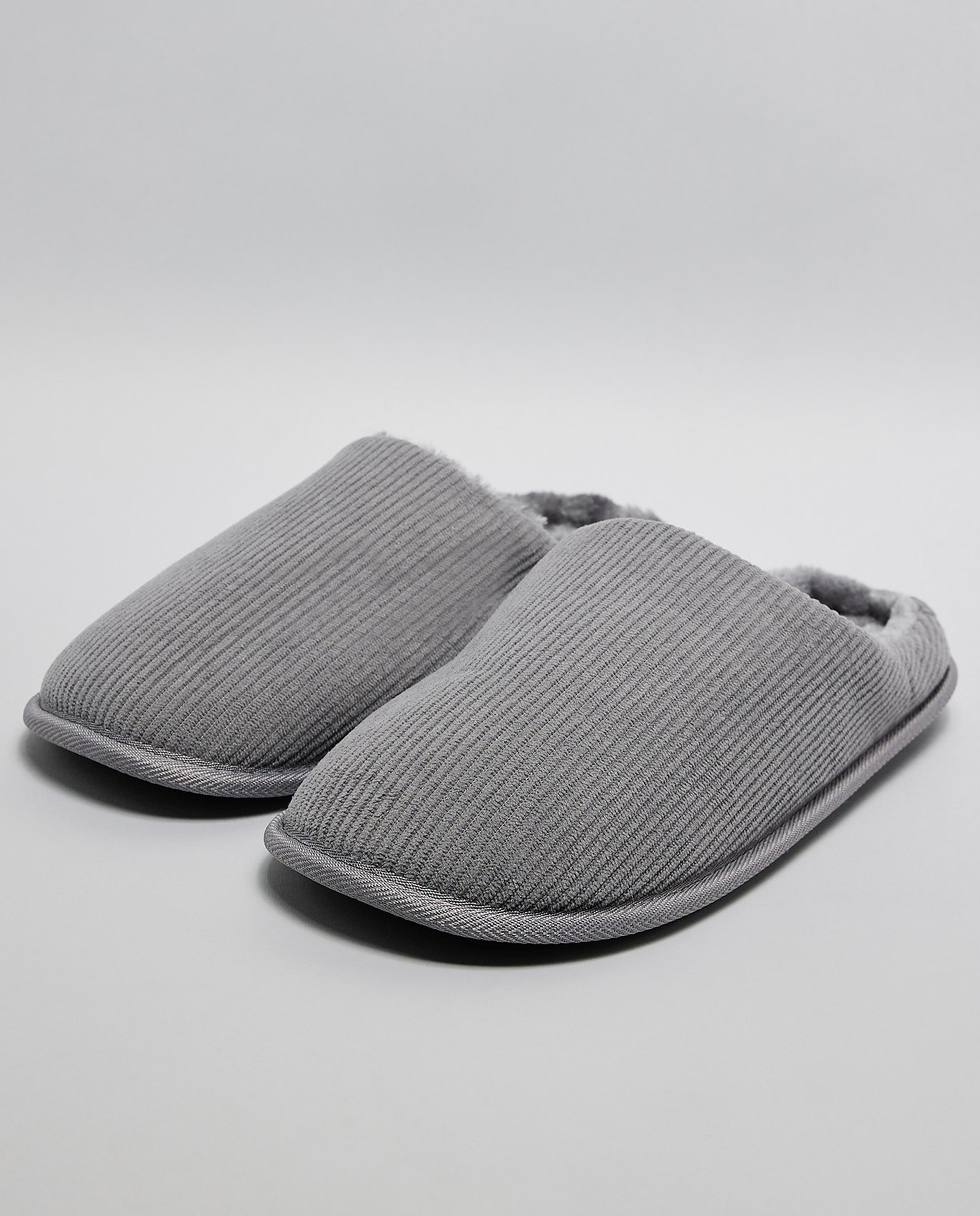Ribbed Bedroom Slippers