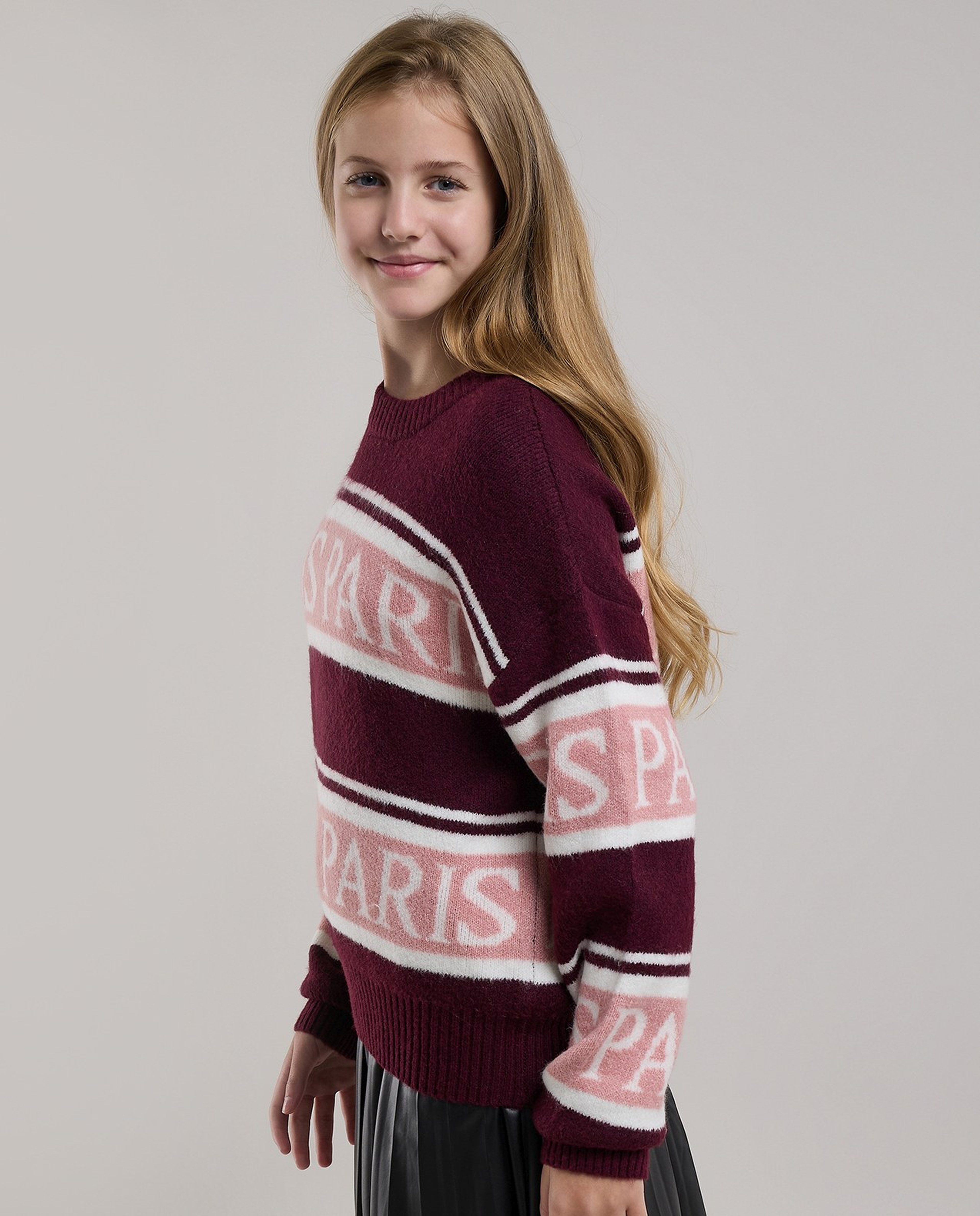 Patterned Sweater with Crew Neck and Long Sleeves