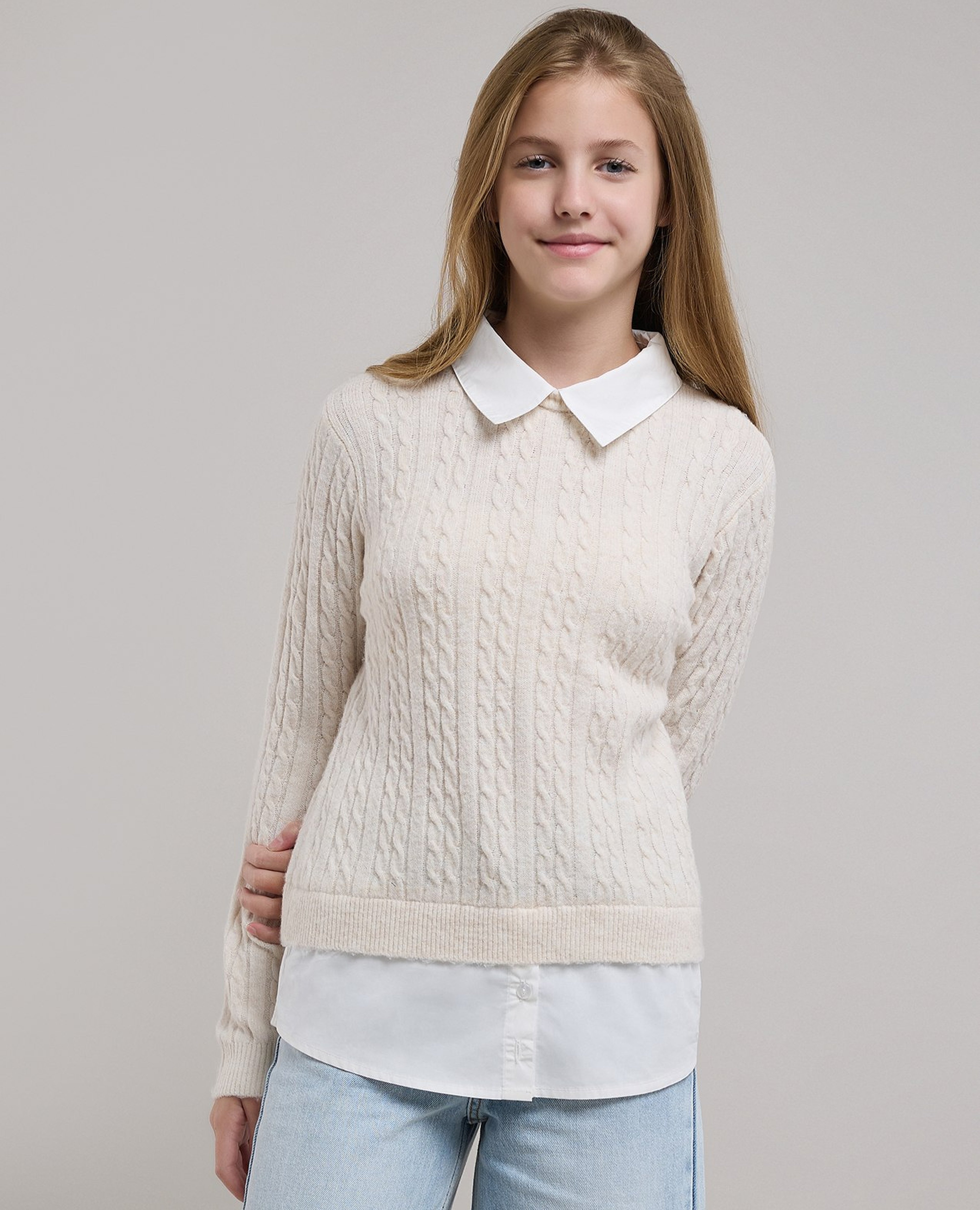 سترة بياقة مستديرة وكم طويل