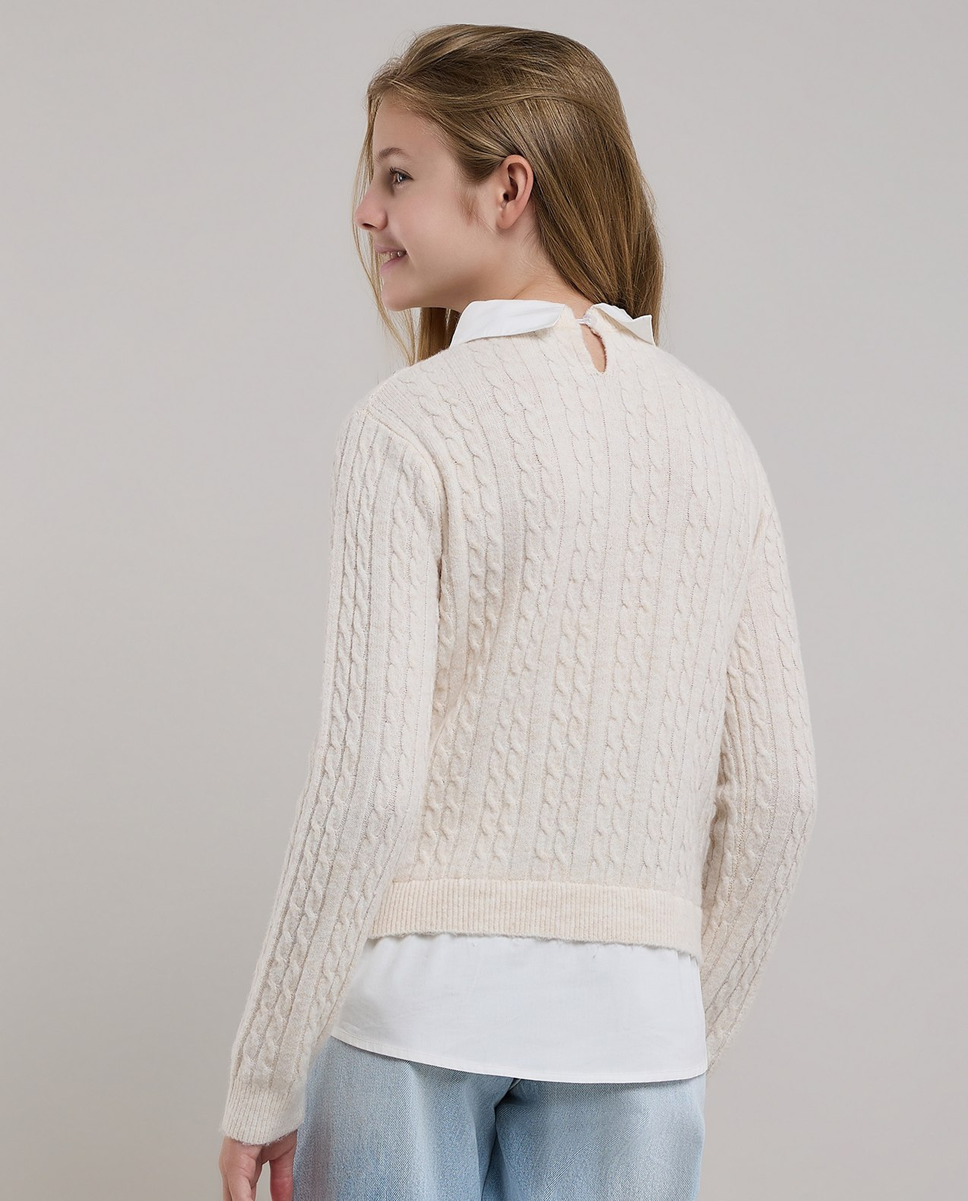 Knitted Sweater with Crew Neck and Long Sleeves