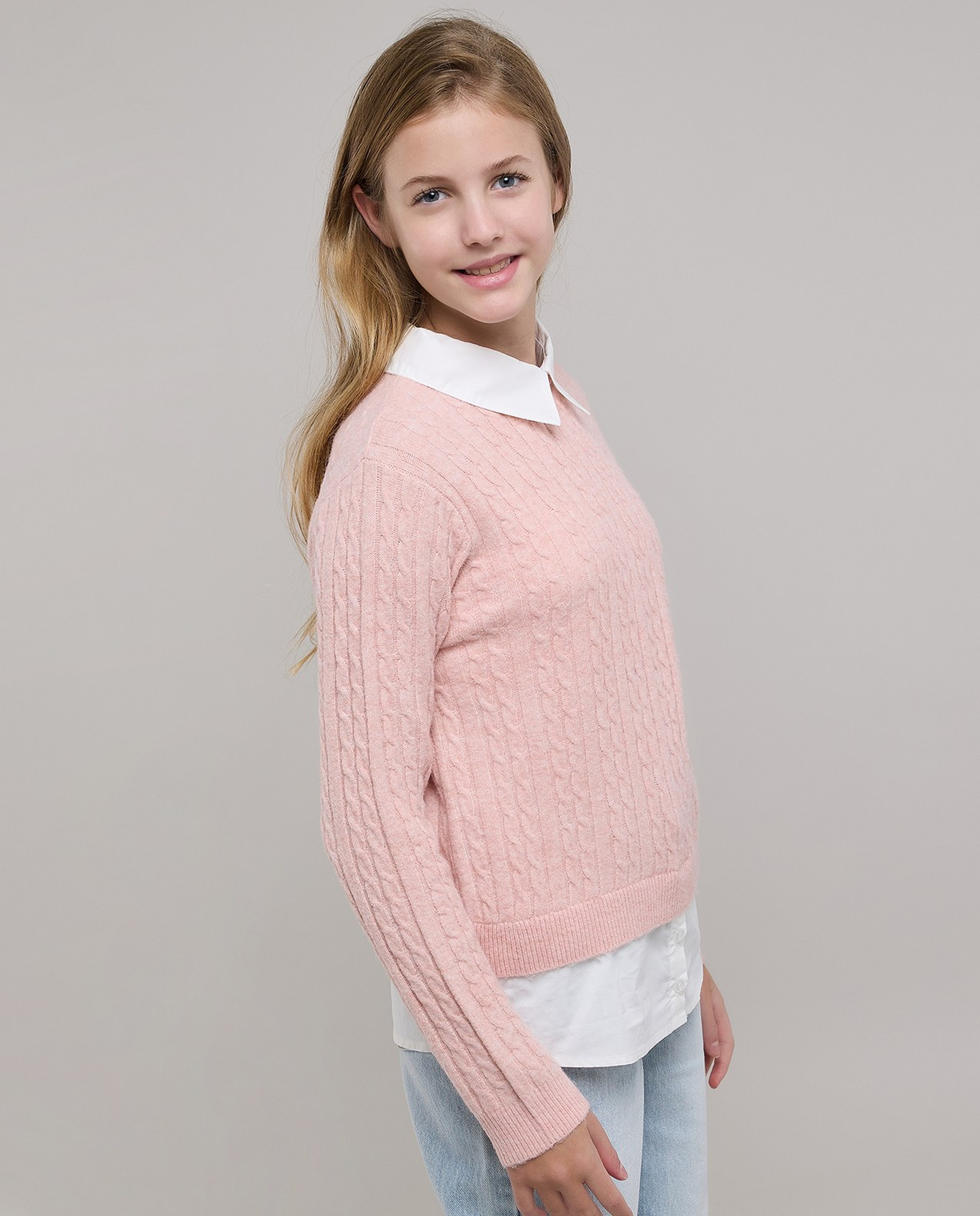 Knitted Sweater with Crew Neck and Long Sleeves