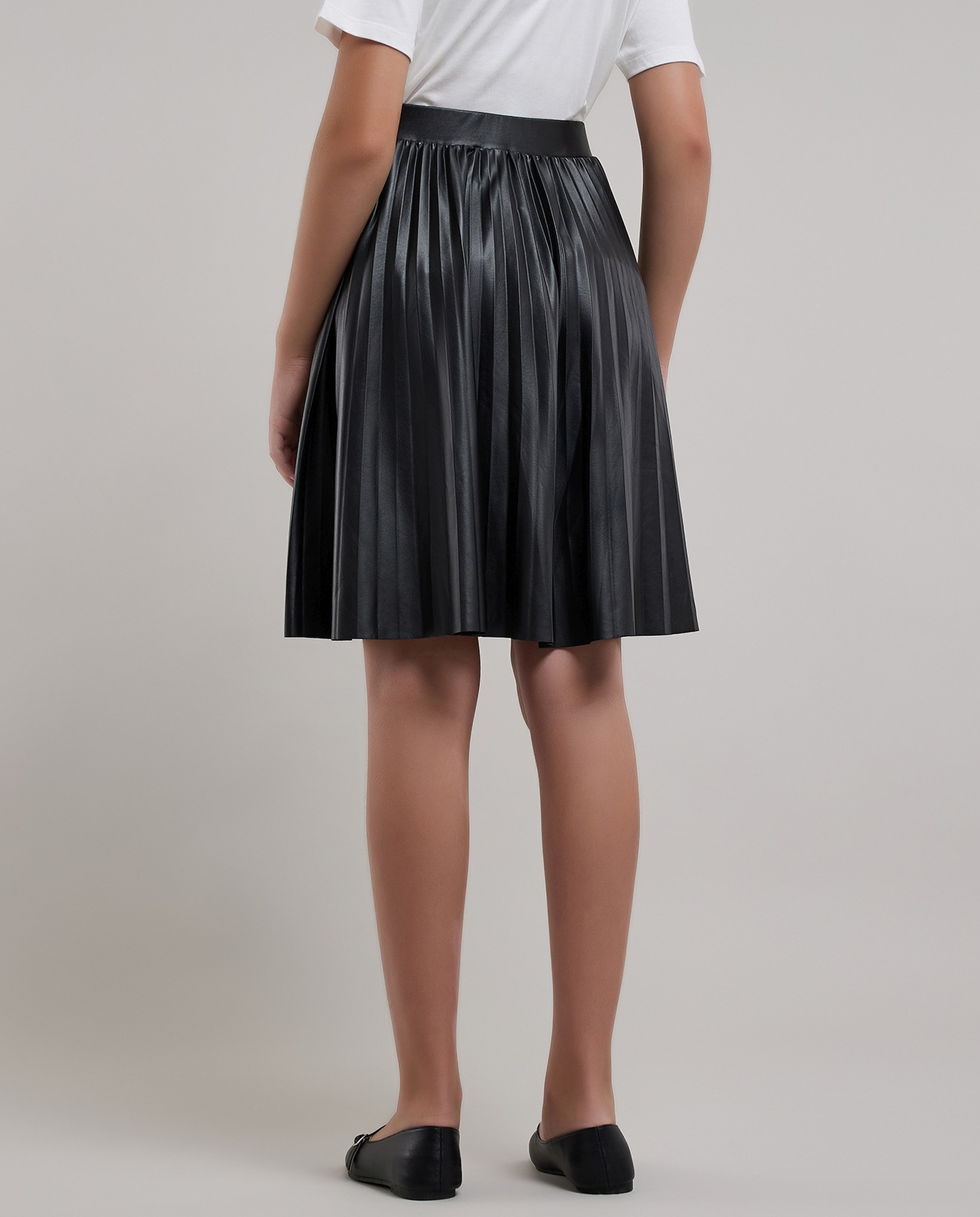 Solid Mini Skirt with Elastic Waist