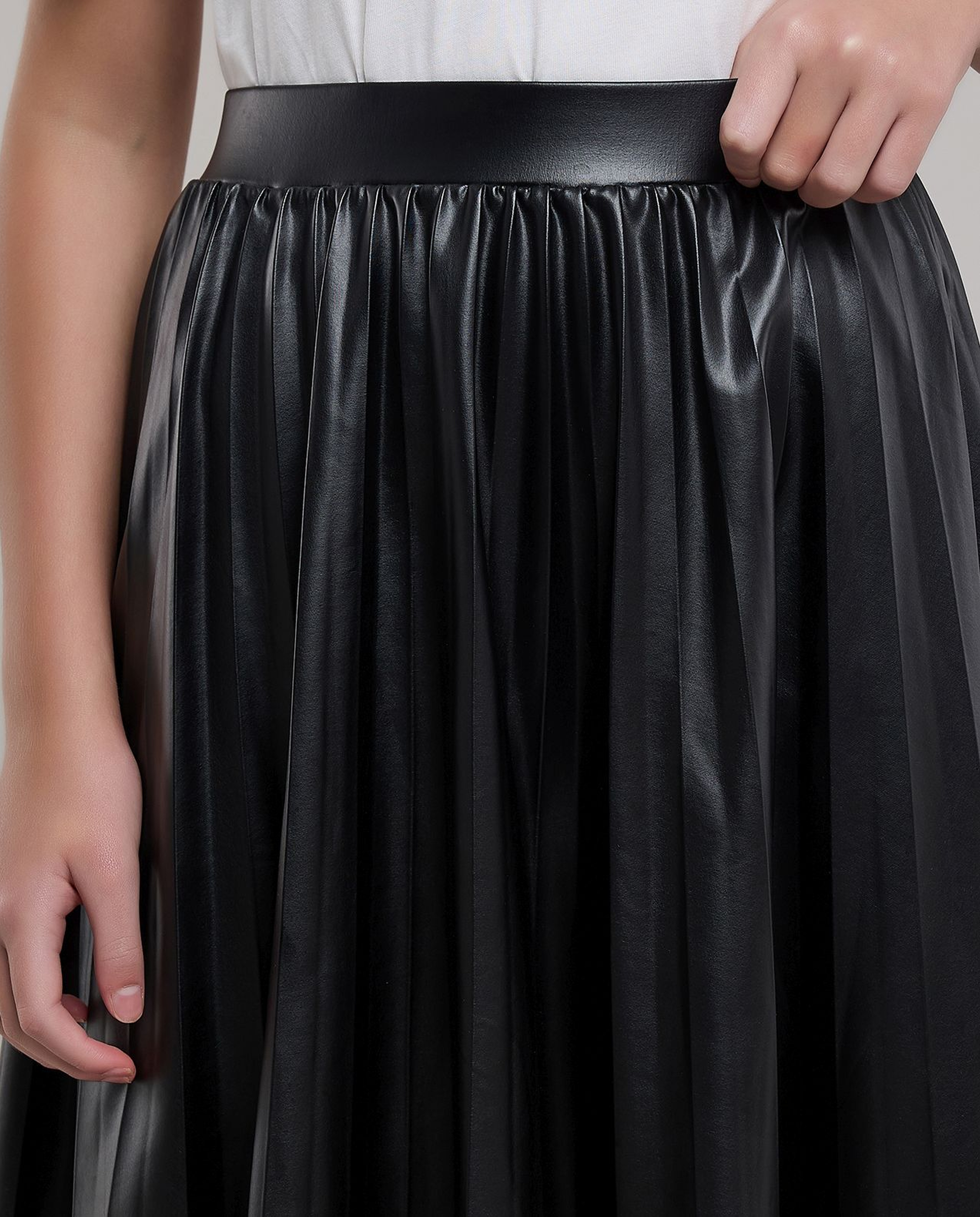 Solid Mini Skirt with Elastic Waist