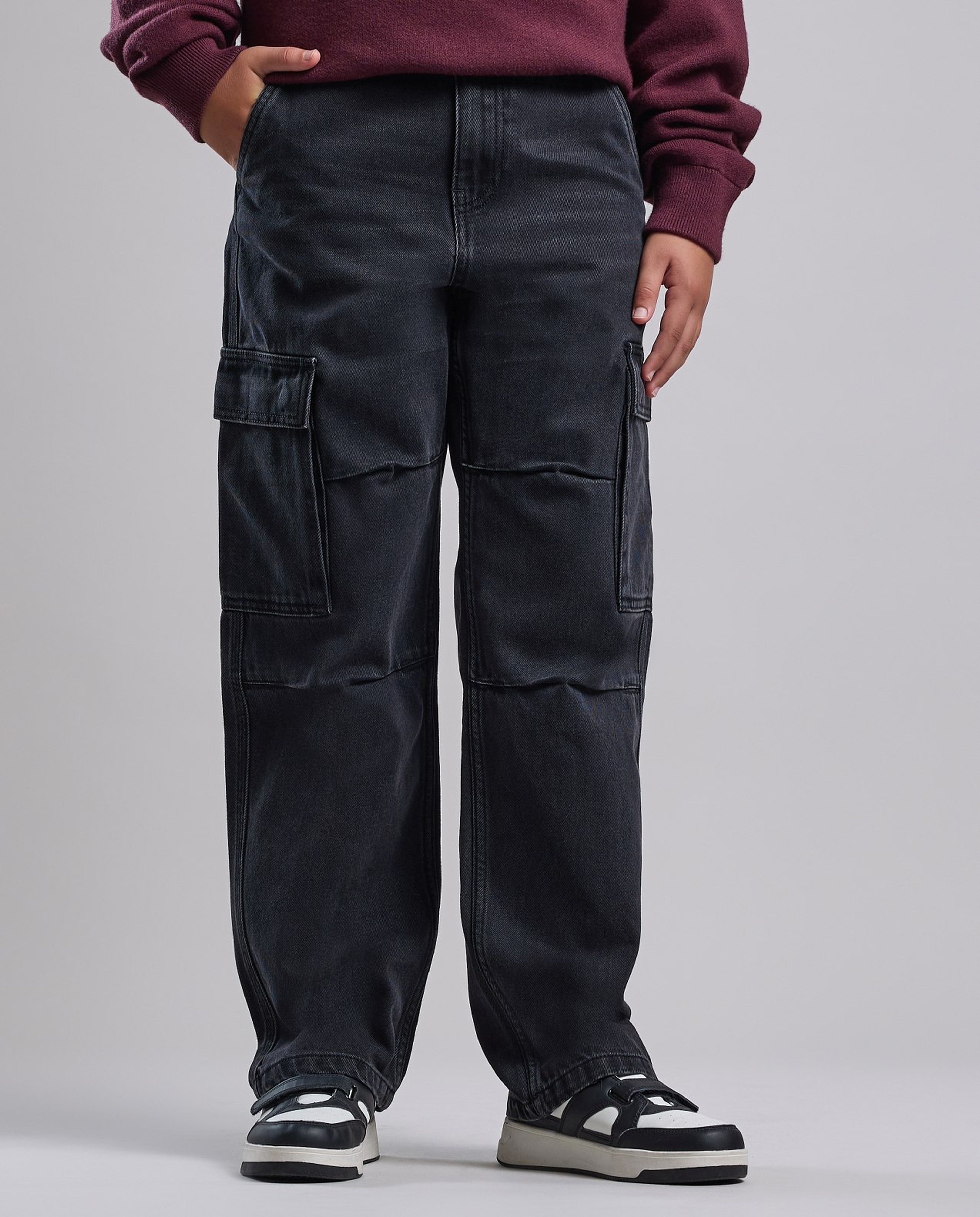Solid Relaxed Jeans with Button Closure