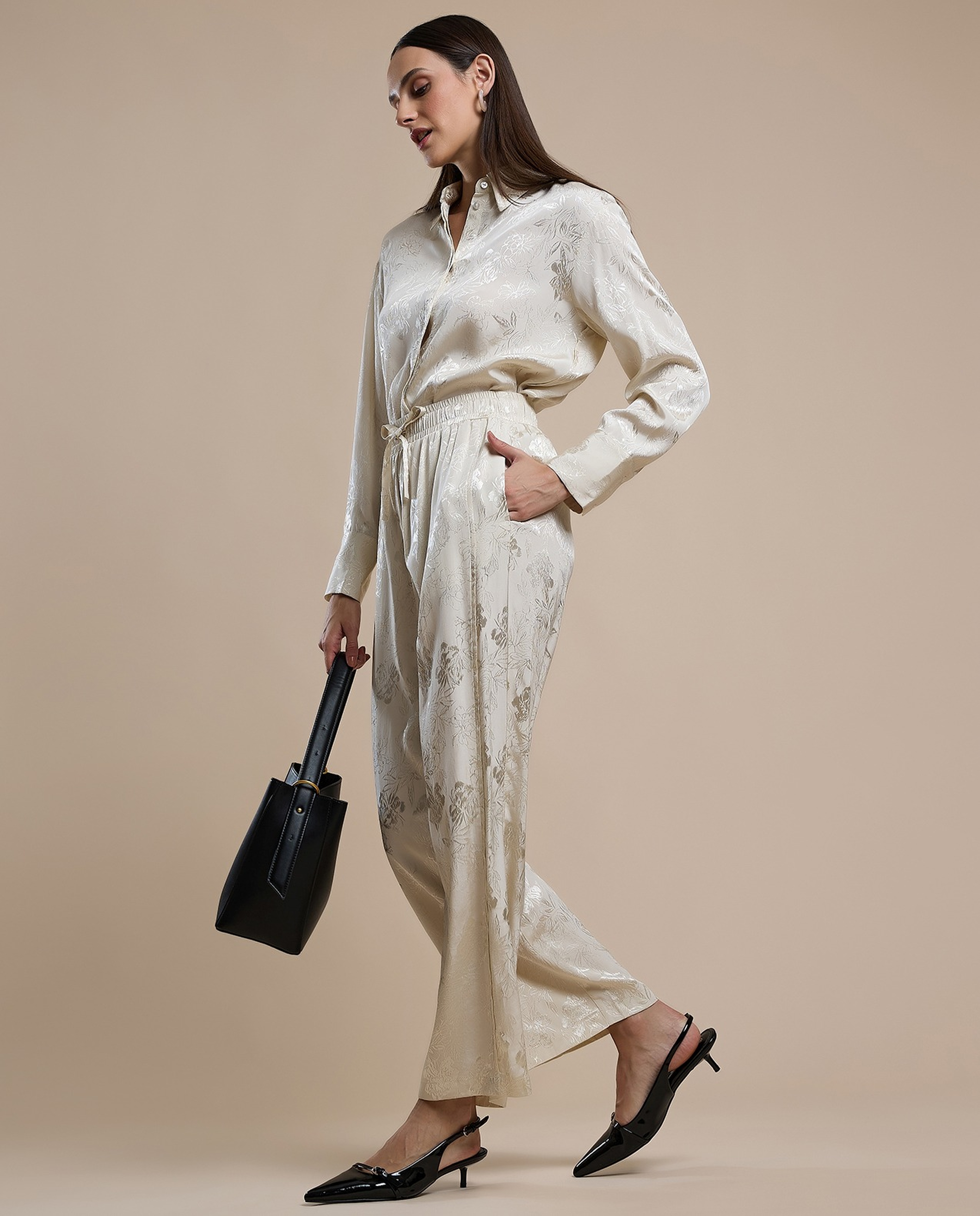 Glossy Slingback Pumps