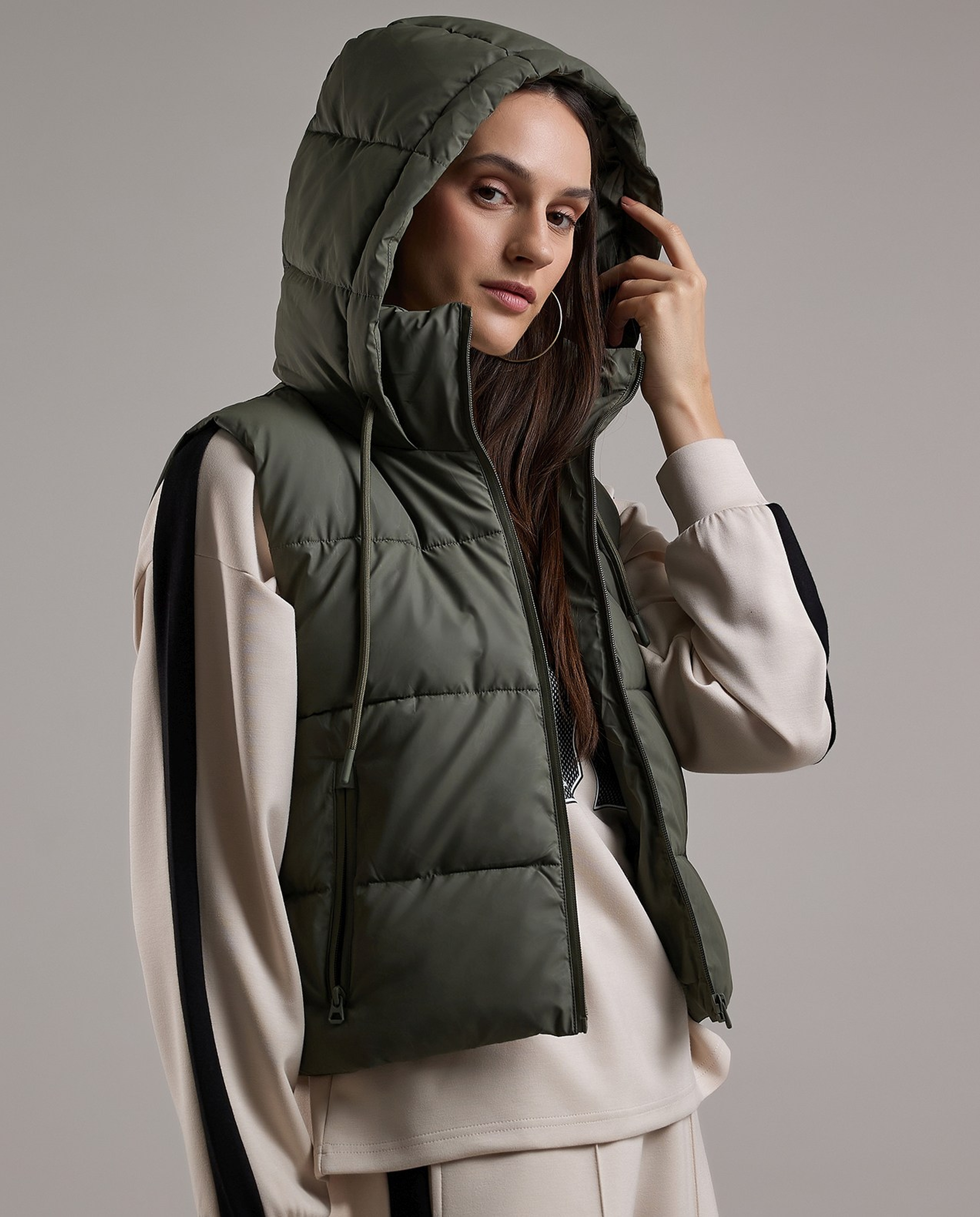 Quilted Gilet with Zipper Closure