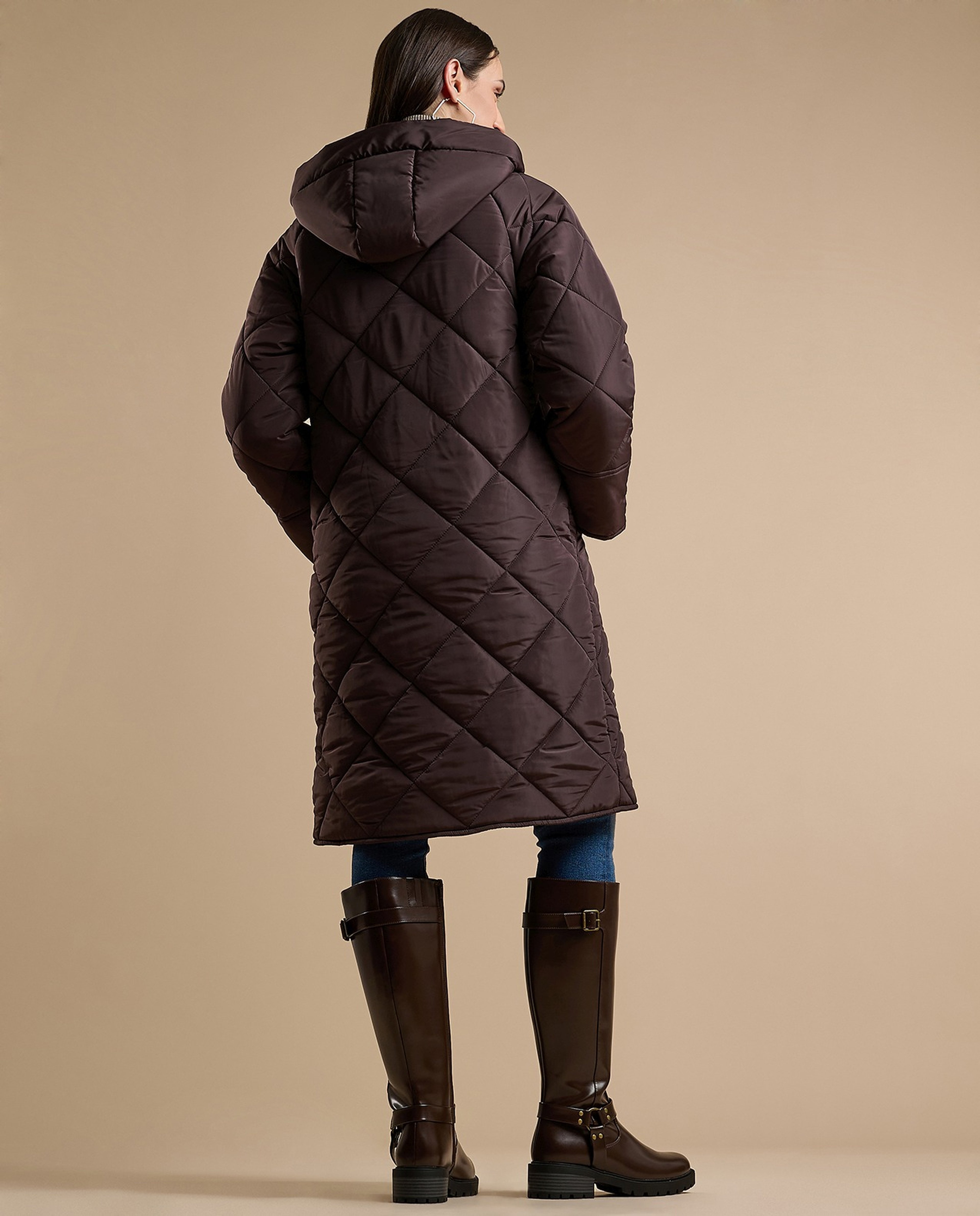 Quilted Puffer Jacket with Zipper Closure