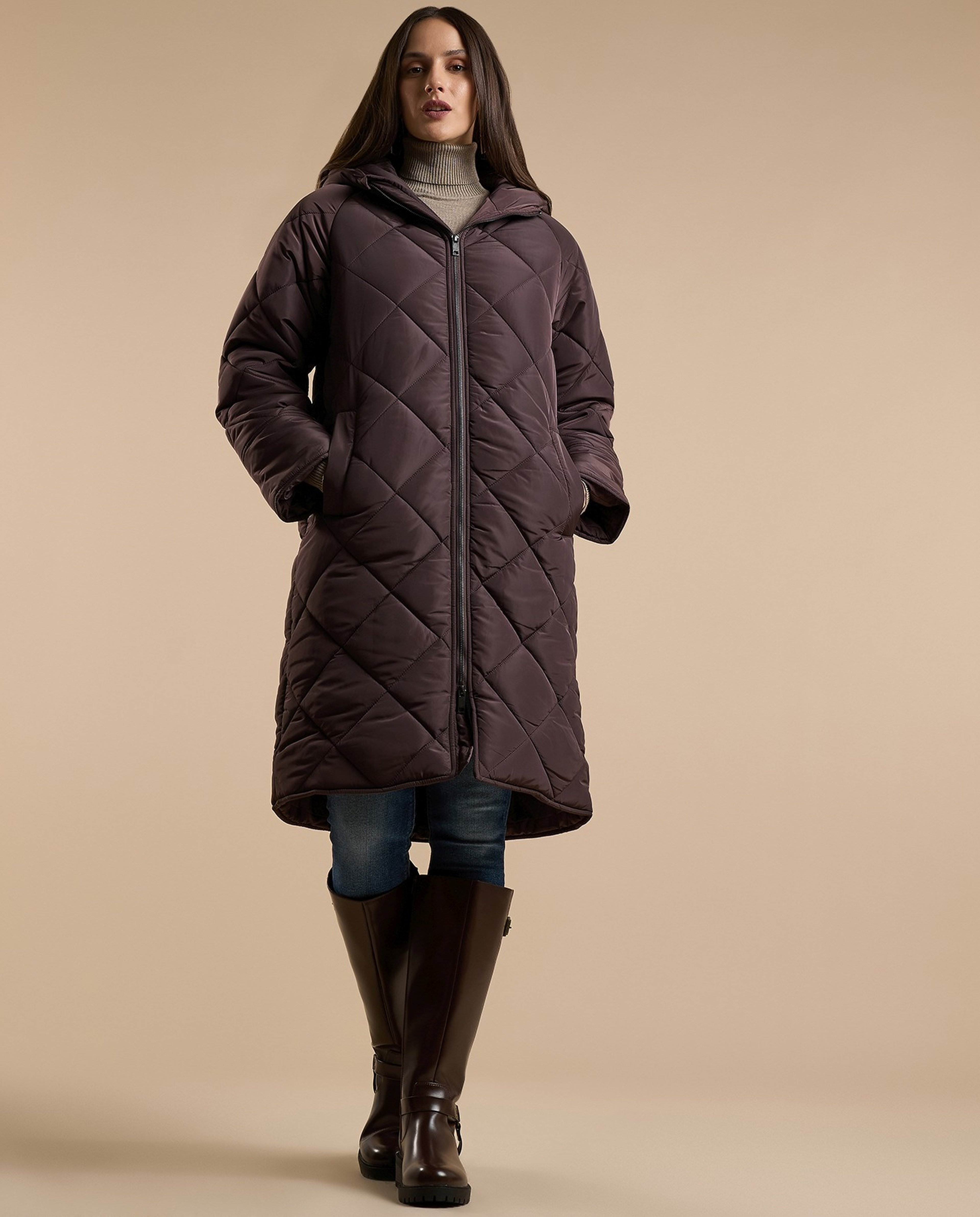 Quilted Puffer Jacket with Zipper Closure